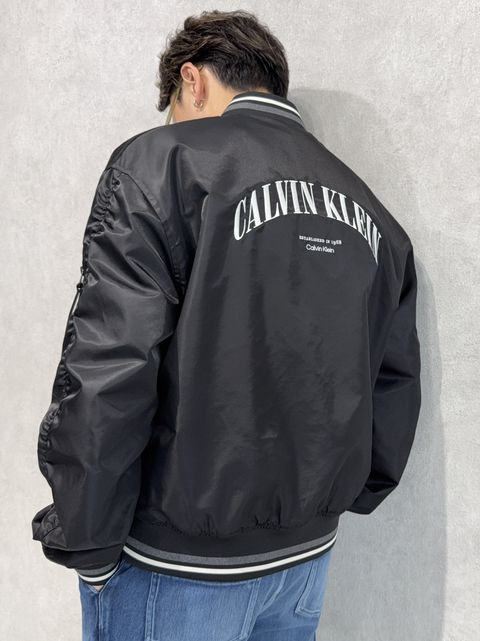 Calvin Kleinナイロンジャケット×RESOUNDワイドデニムコーデ