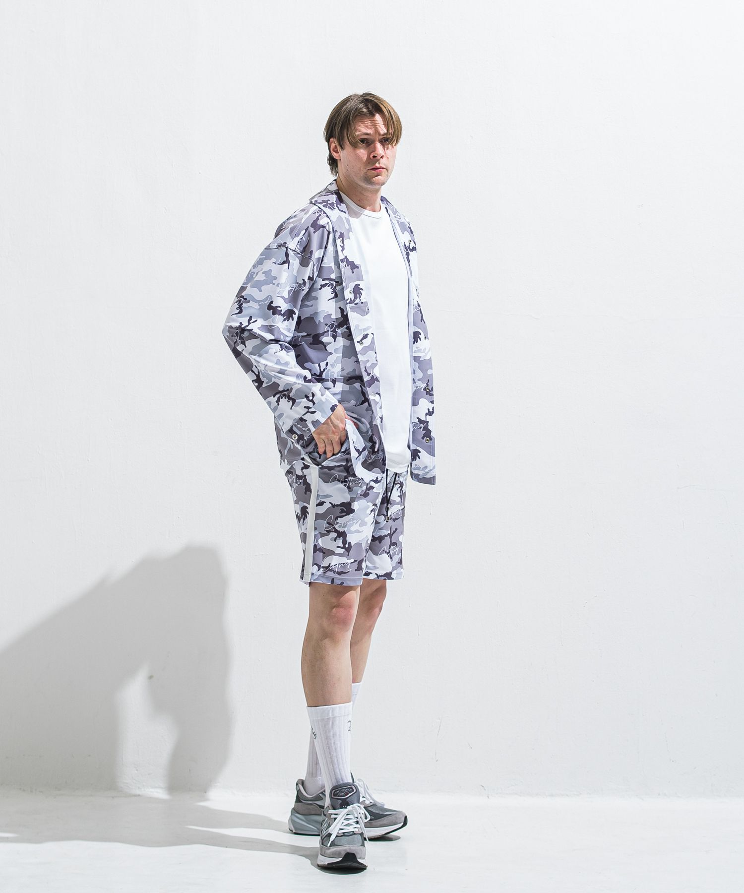 OVER NO SLEEVE / RC40-T-010 / サイドロゴメッシュノースリーブ / ホワイト (6月上旬入荷予定)