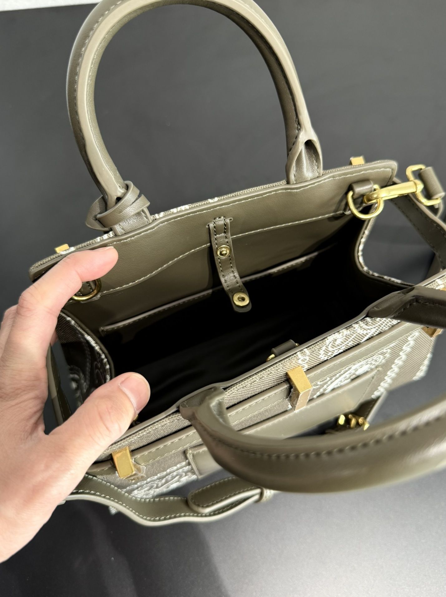 Jeanne 250MM / トートショルダーバッグ / カーキバンダナ