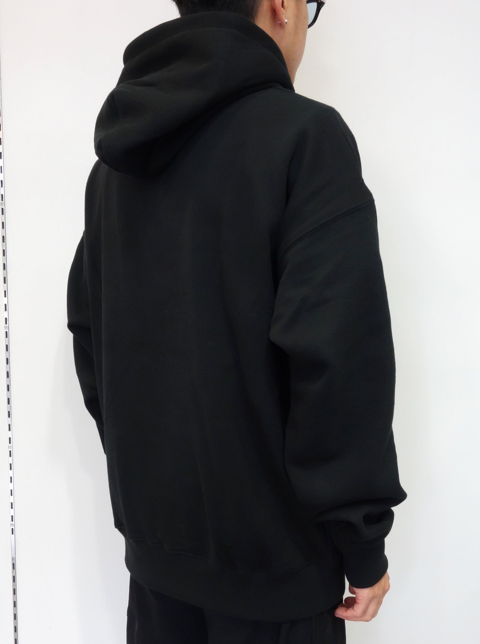 SY32 by SWEET YEARS - BOX LOGO BIG SILHOUETTE HOODIE 