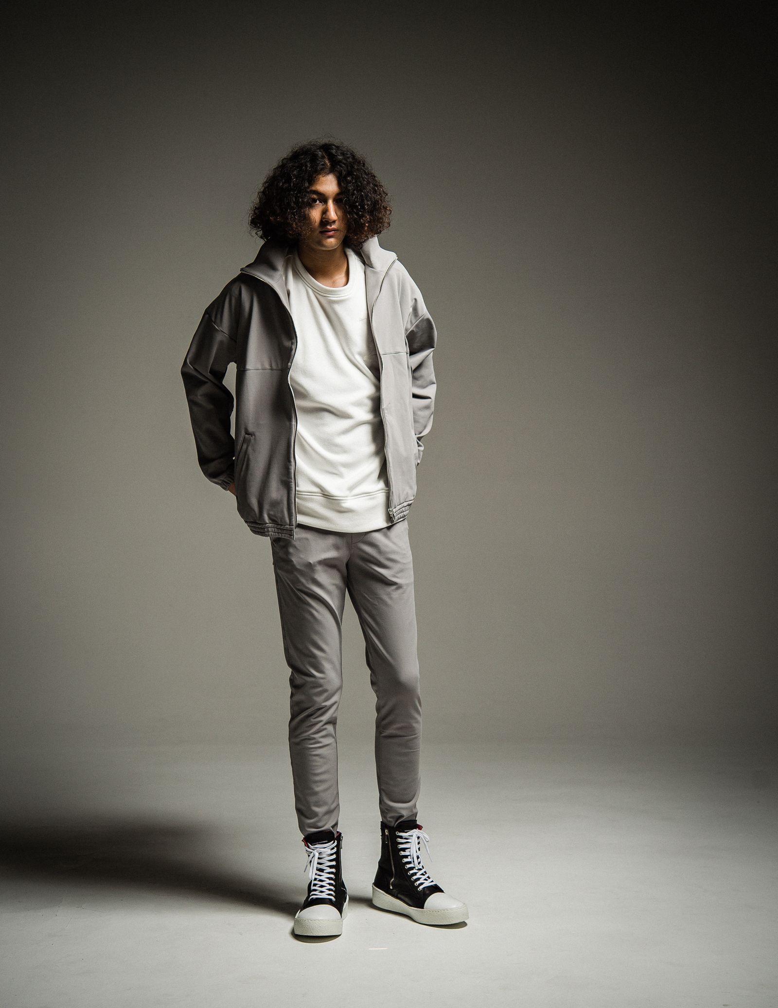 NYLON FLEECE OVER TRACK JK / RC22-C-009 / 裏起毛トラックジャケット / グレー