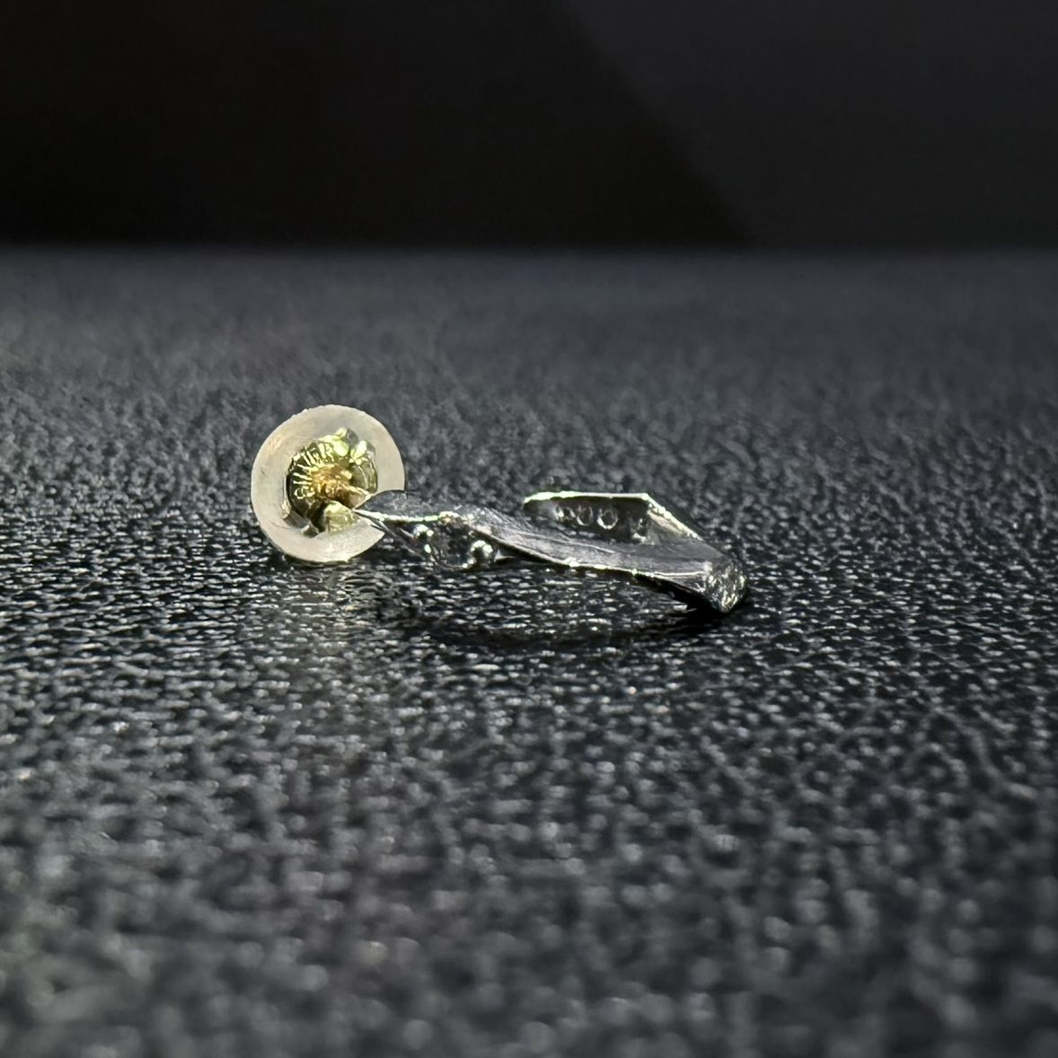 エッジングフープピアス / VLE040W-D / ダイヤモンド
