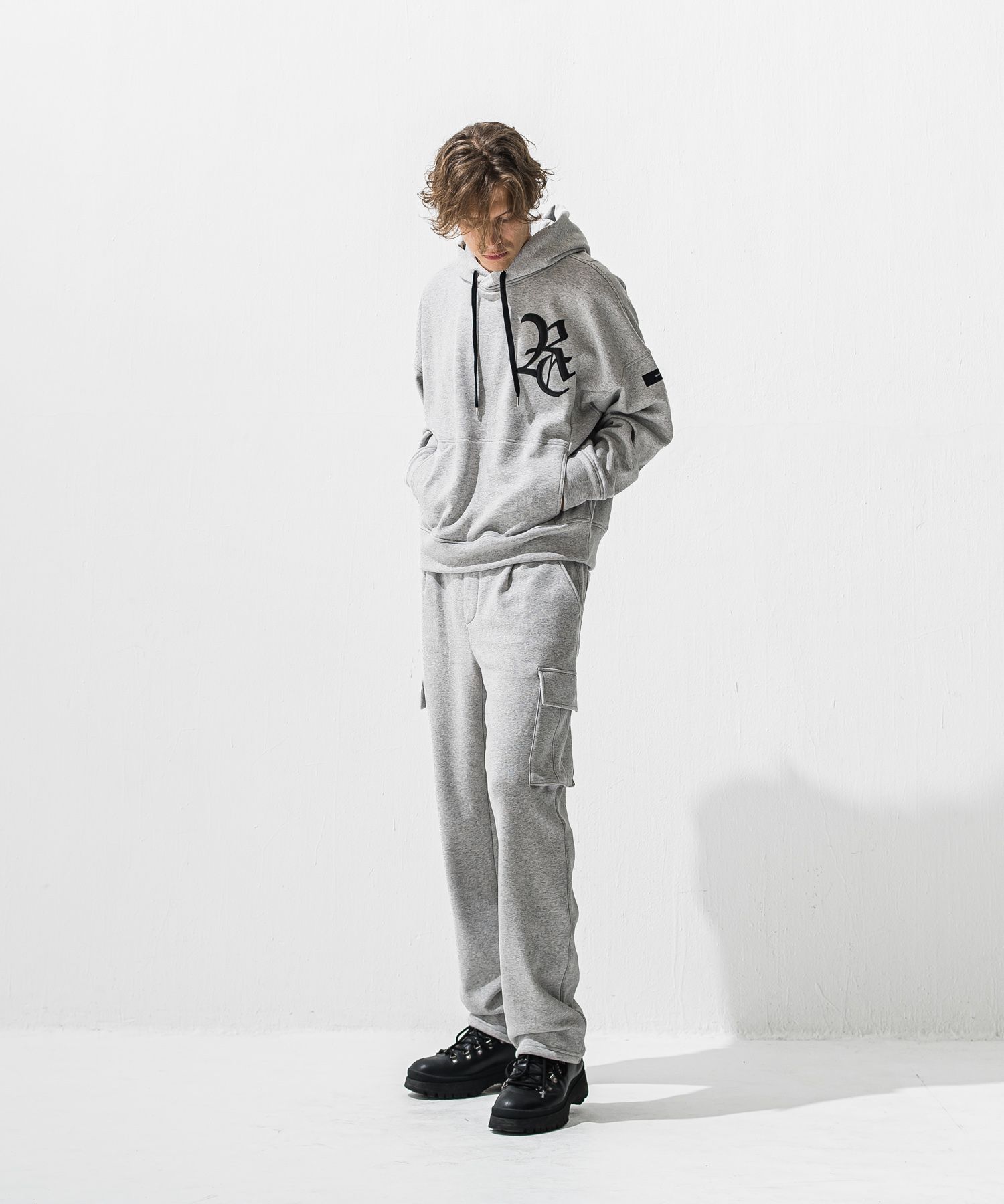 RC VELOURS FLEECE HOODIE / RC42-C-008 / 裏起毛RCロゴプルオーバーパーカー / グレー (11月上旬入荷予定)