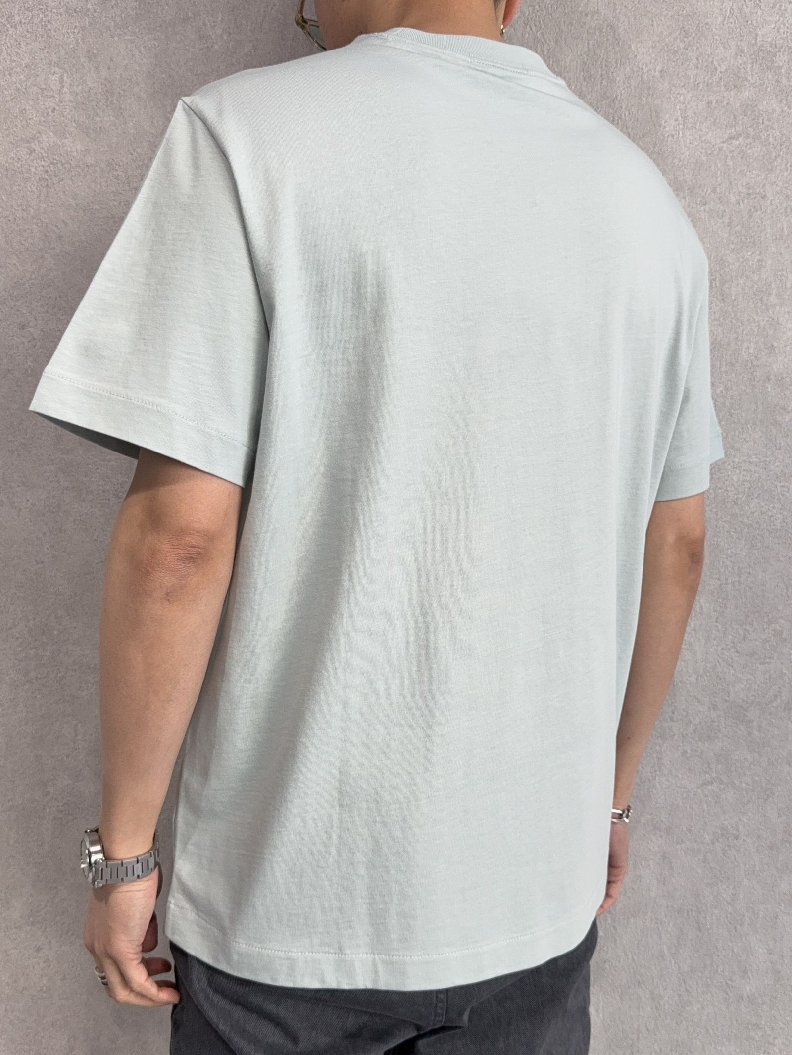 【Jung Kook/ジョングク、MINGYU/ミンギュ着用商品】 ショートスリーブイージーモノグラムTシャツ / 4RC275G / 3Q0(ライトブルー)