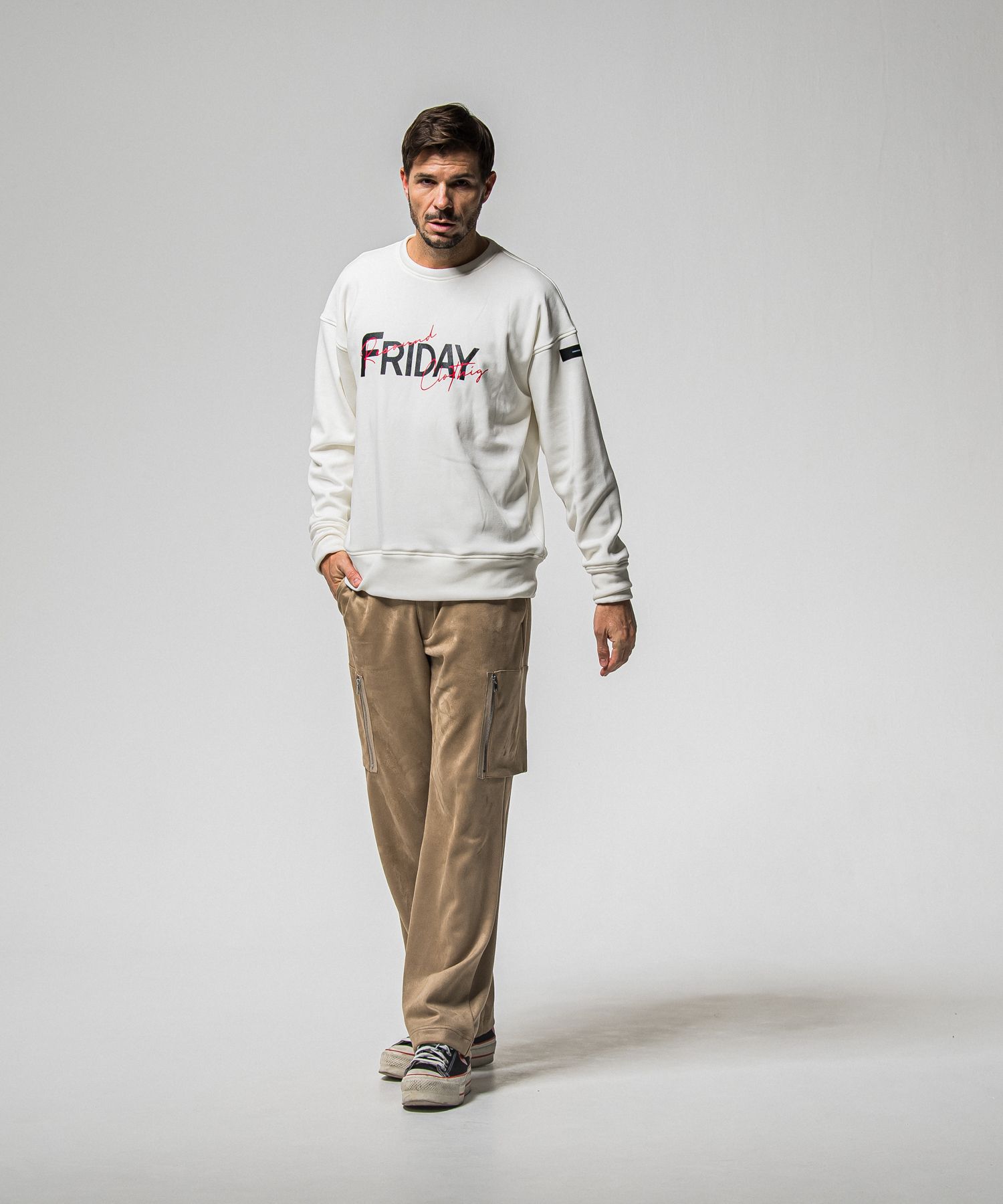 【FRIDAYコラボ】 FRIDAY OLD LOGO VELOURS FLEECE TRAINER / RCF1-C-003 / 裏起毛FRIDAYオールドロゴトレーナー / ホワイト (11月上旬入荷予定)