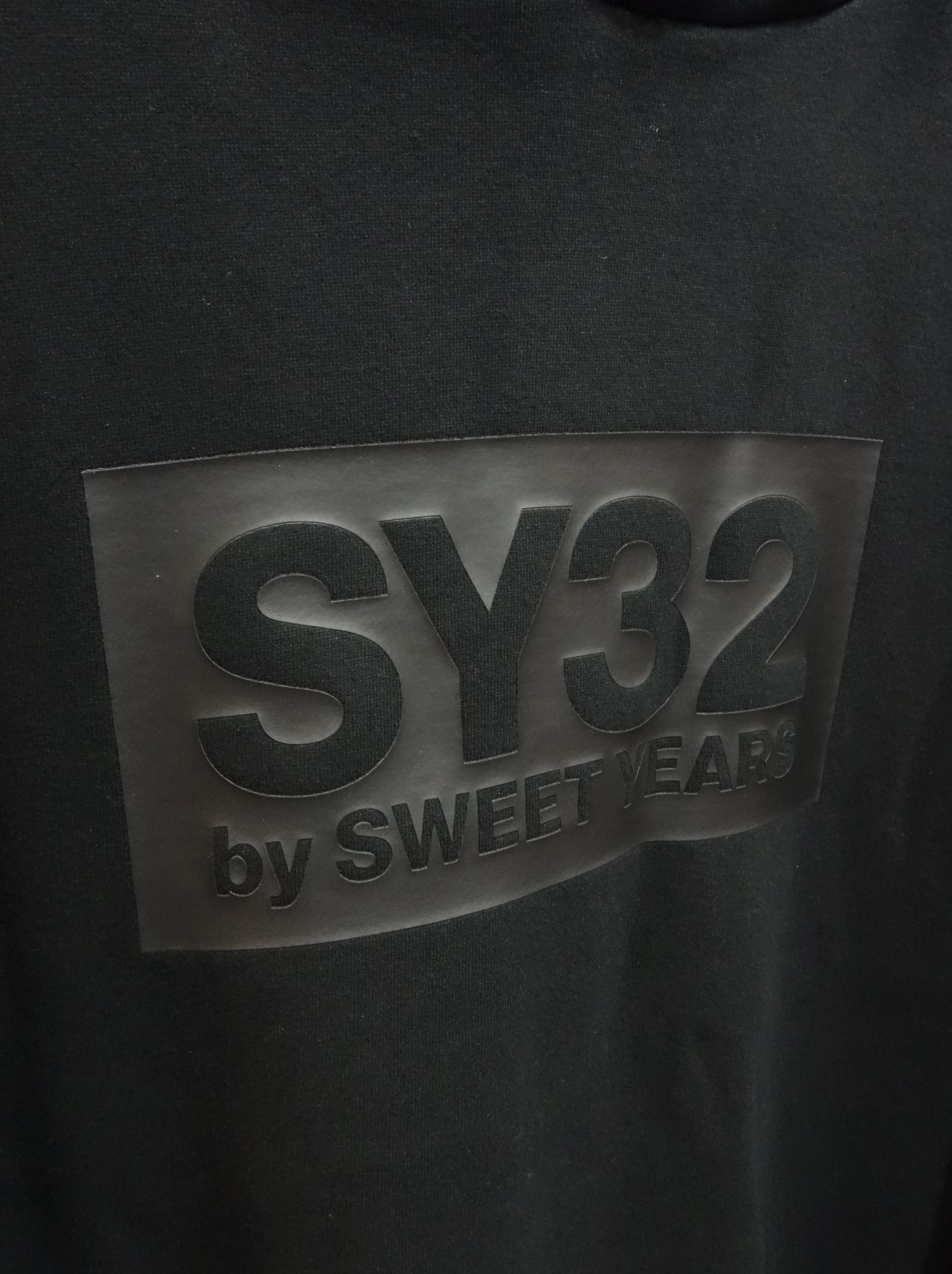 SY32 by SWEET YEARS - BOX LOGO BIG SILHOUETTE HOODIE