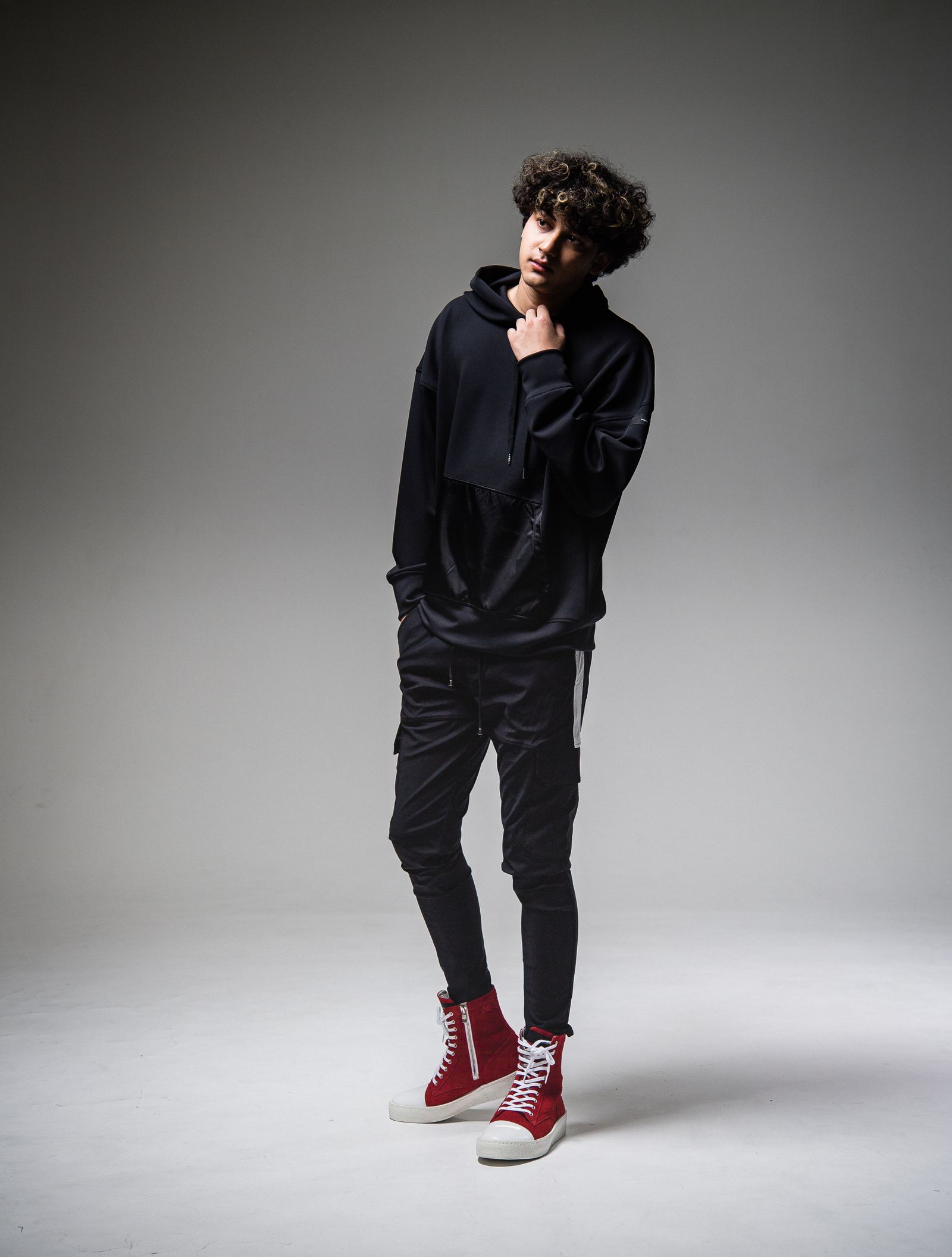 ANTIBACTERIAL NYLON LOOSE HOODIE / RC25-C-006 / ナイロンポケットパーカー / ブラック