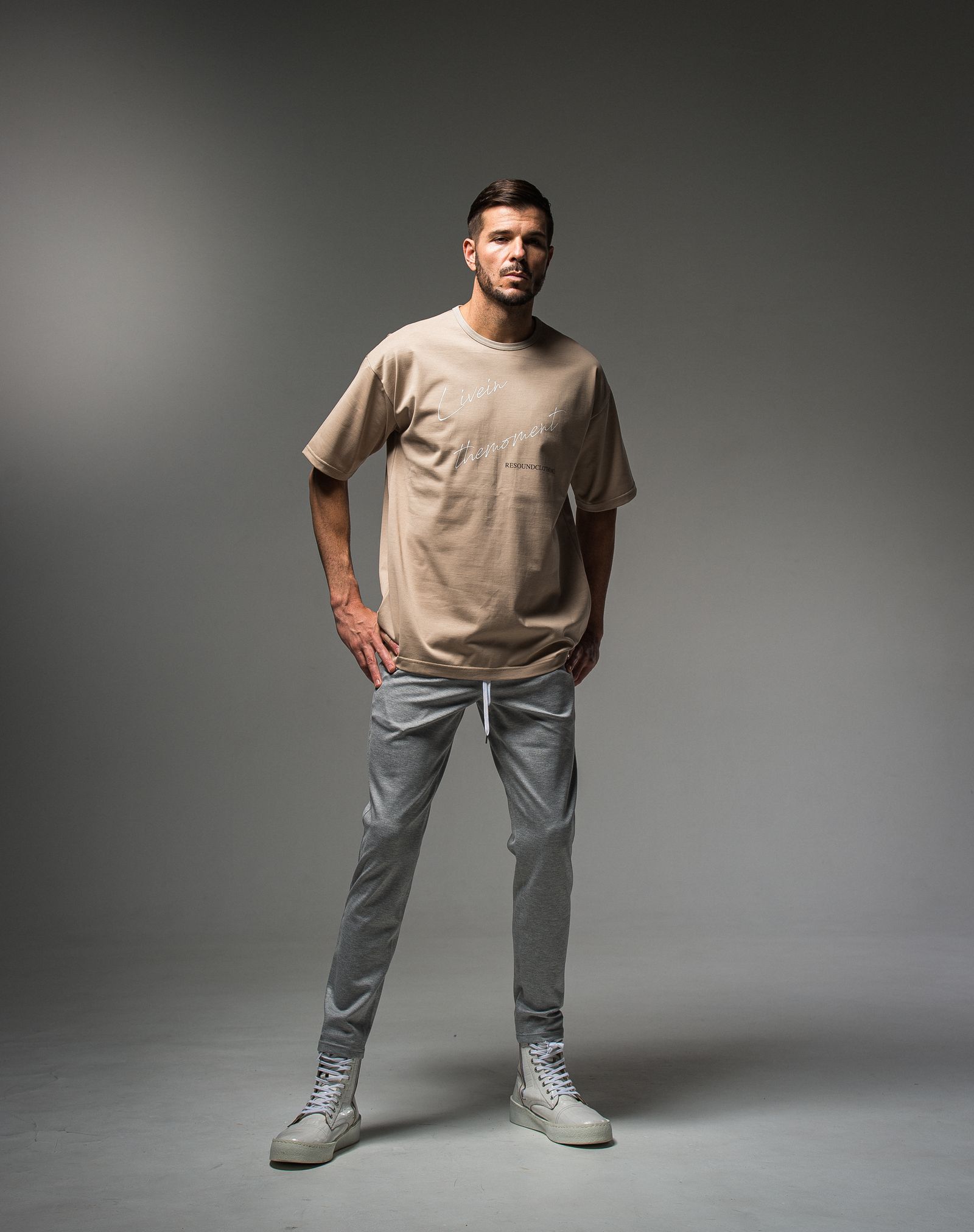 LIVE IN THE MORMENT LOOSE TEE / RC23-T-003 / プリントビッグTシャツ