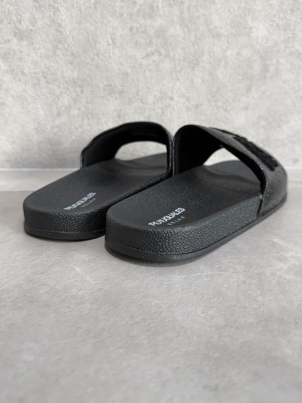 ロゴ刺繍クロコシャワーサンダル / usx-26011 / ブラックB