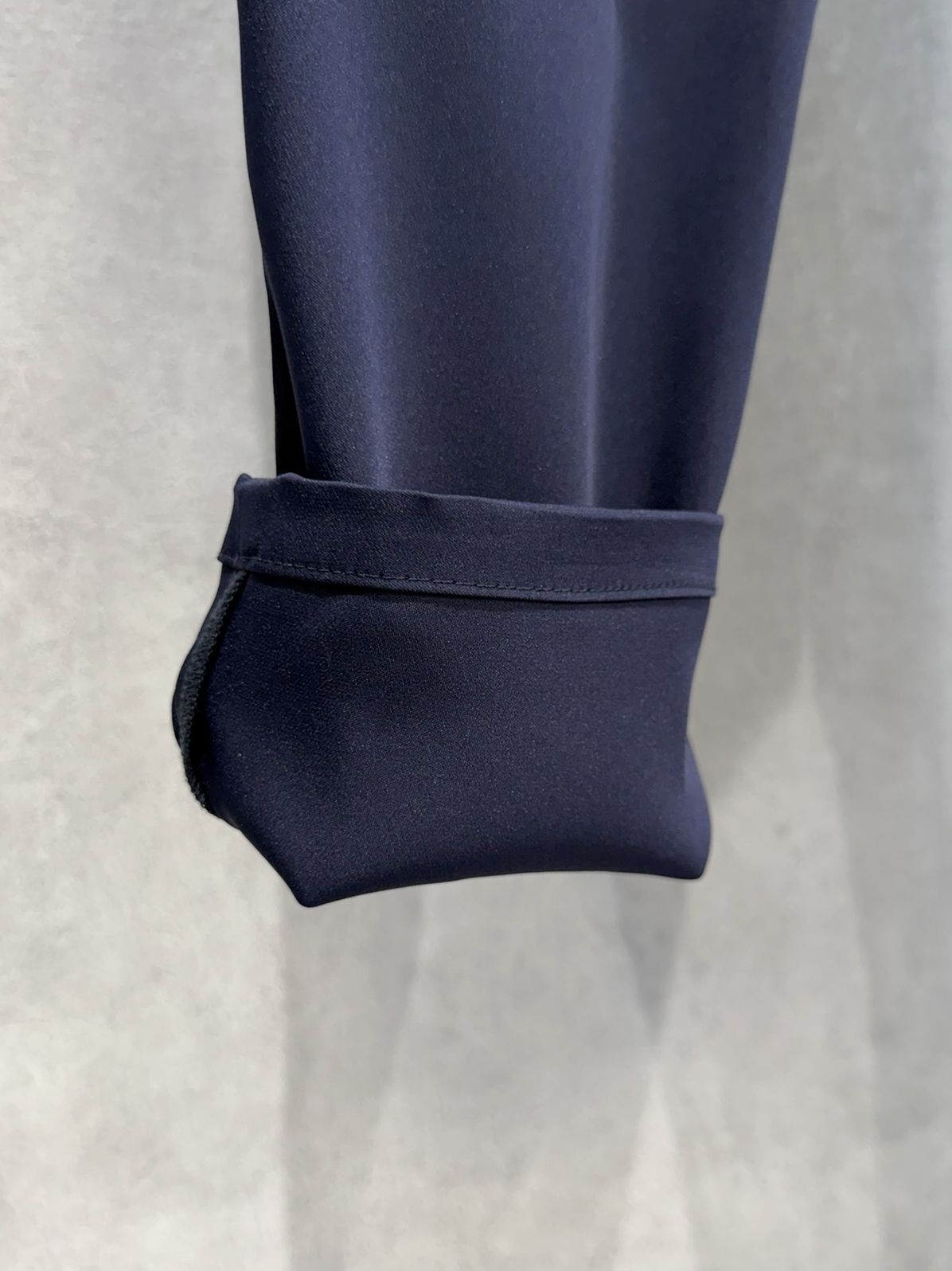 PAT WIDE EASY PANTS / RC39-ST-036BN / サテンワイドテーパードパンツ / ネイビー