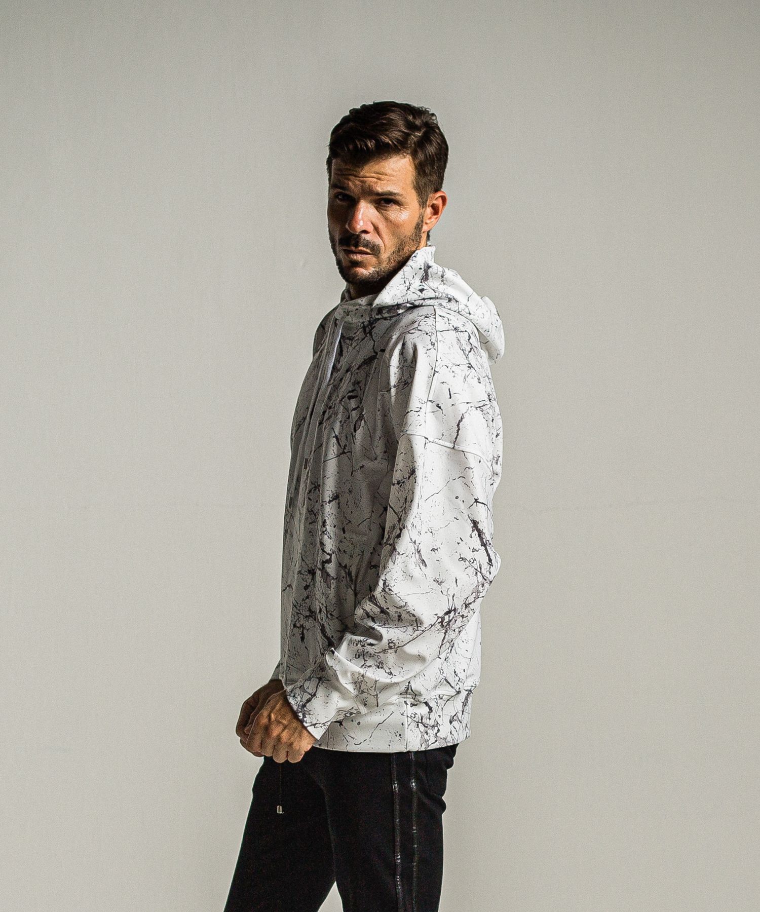 PAINT LOOSE HOODIE / RC34-C-008 / ペイント柄ルーズパーカー / グレー