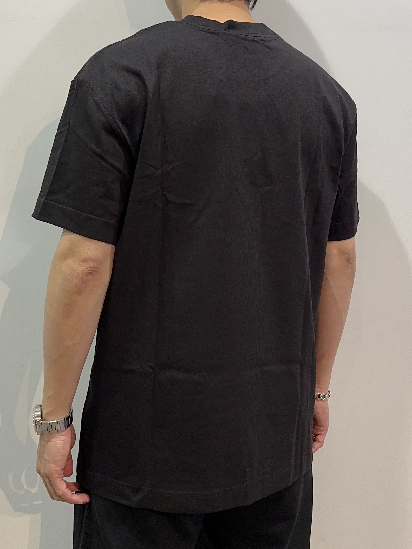 ロゴフォトプリント リラックスクルーネックTシャツ / J325195 / ブラック