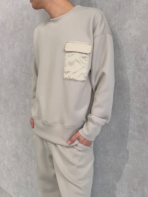 ボリュームと軽さのある高機能あぜ編みジャージセットアップ