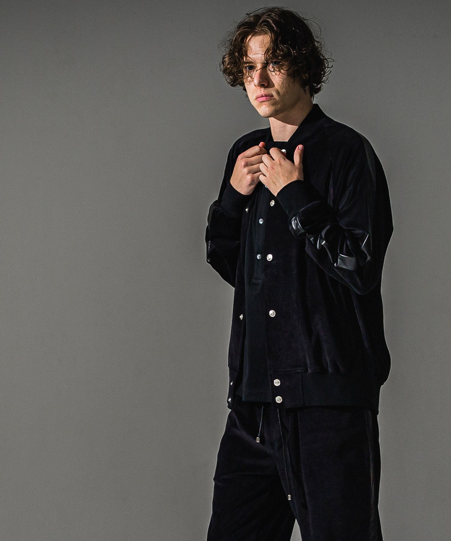 VELOURS VARSITY / RC41-C-005 / ベロアトラックスタジャン / ブラック (9月中旬入荷予定)
