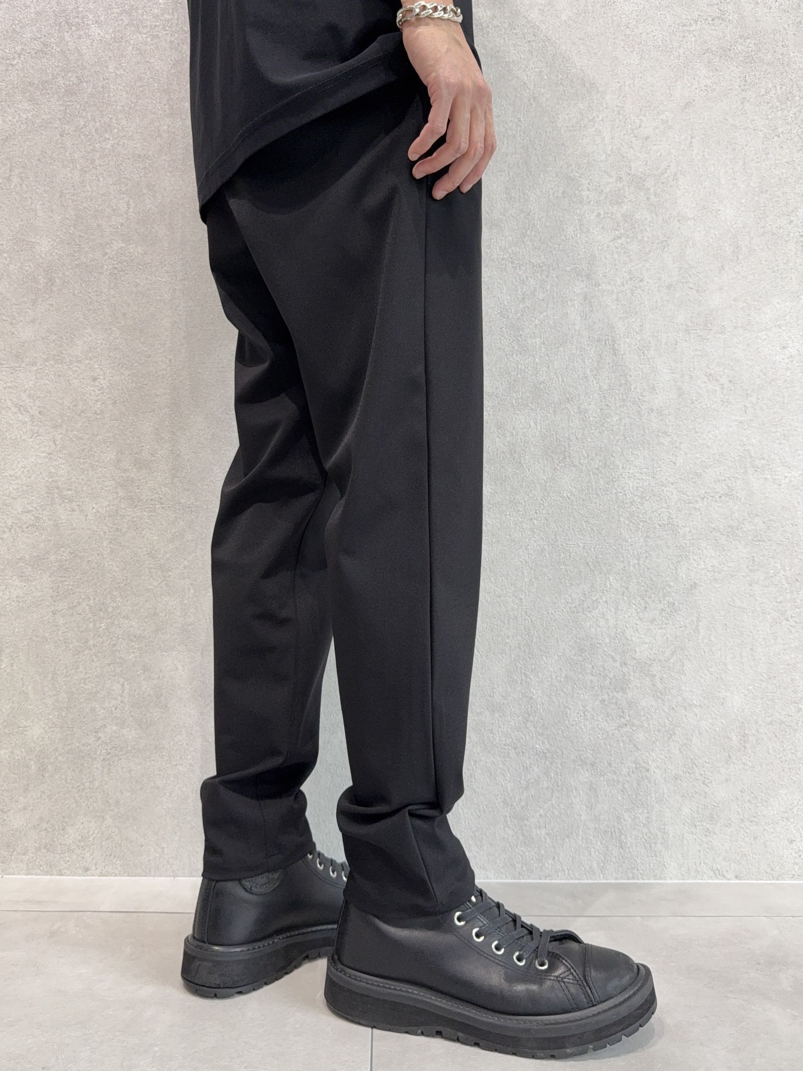 PAT WIDE EASY PANTS / RC37-ST-036BN / ワイドテーパードパンツ / オックス ブラック