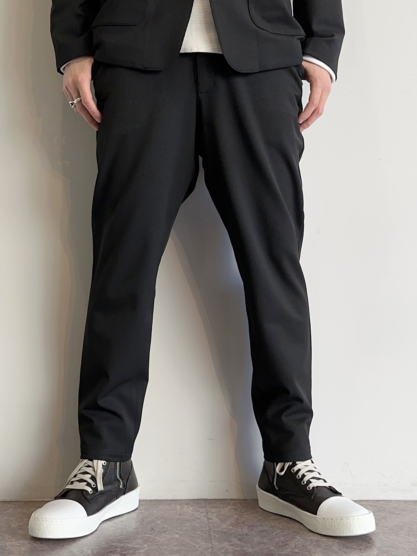 PAT WIDE EASY PANTS / RC31-ST-036 / ベルト付きテーパードワイドパンツ / ブラック
