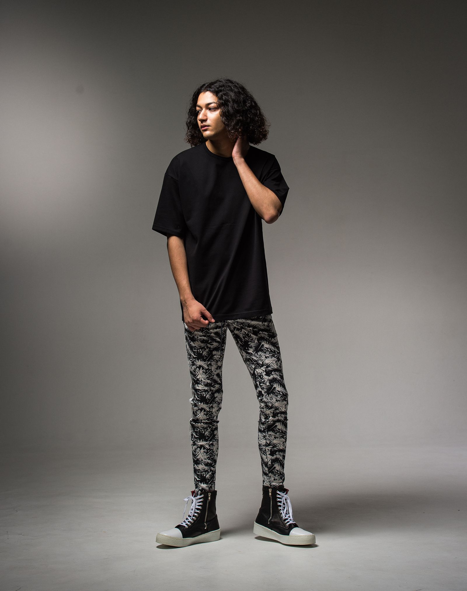 BACK ROGO LOOSE TEE / RC23-T-001 / バックロゴビッグTシャツ