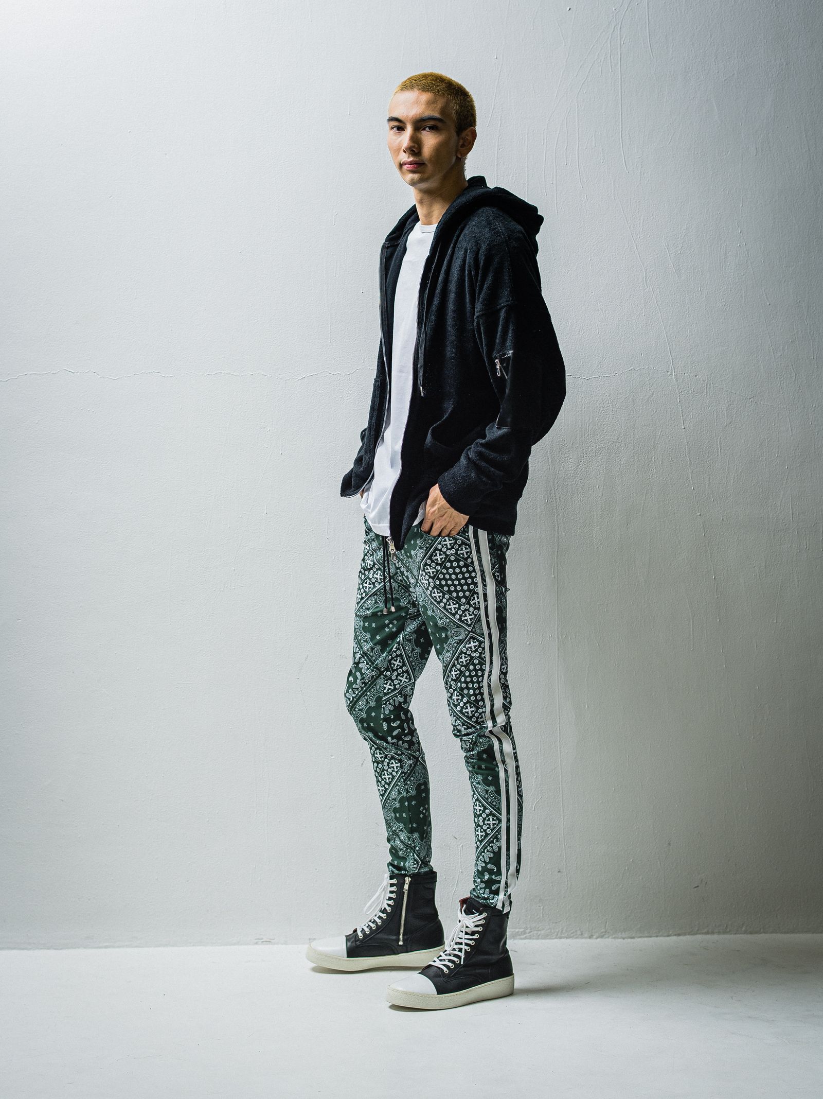 WEST PILE ZIP LOOSE HOODIE / RC27-C-008 / パイルジップパーカー / ブラック