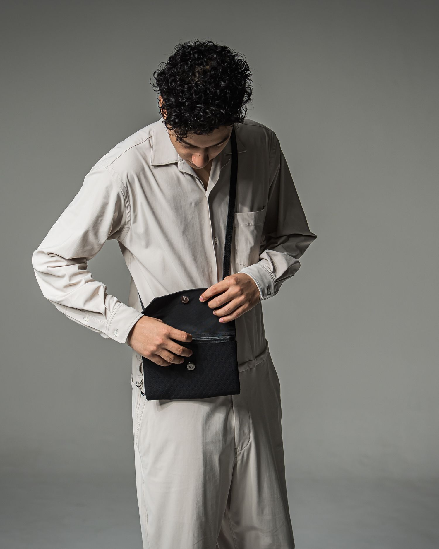 DECADE CLUTCH WALLET SHOULDER BAG / RC37-BAG-001RD / クラッチウォレットショルダーバッグ / ブラック (9月上旬入荷予定)