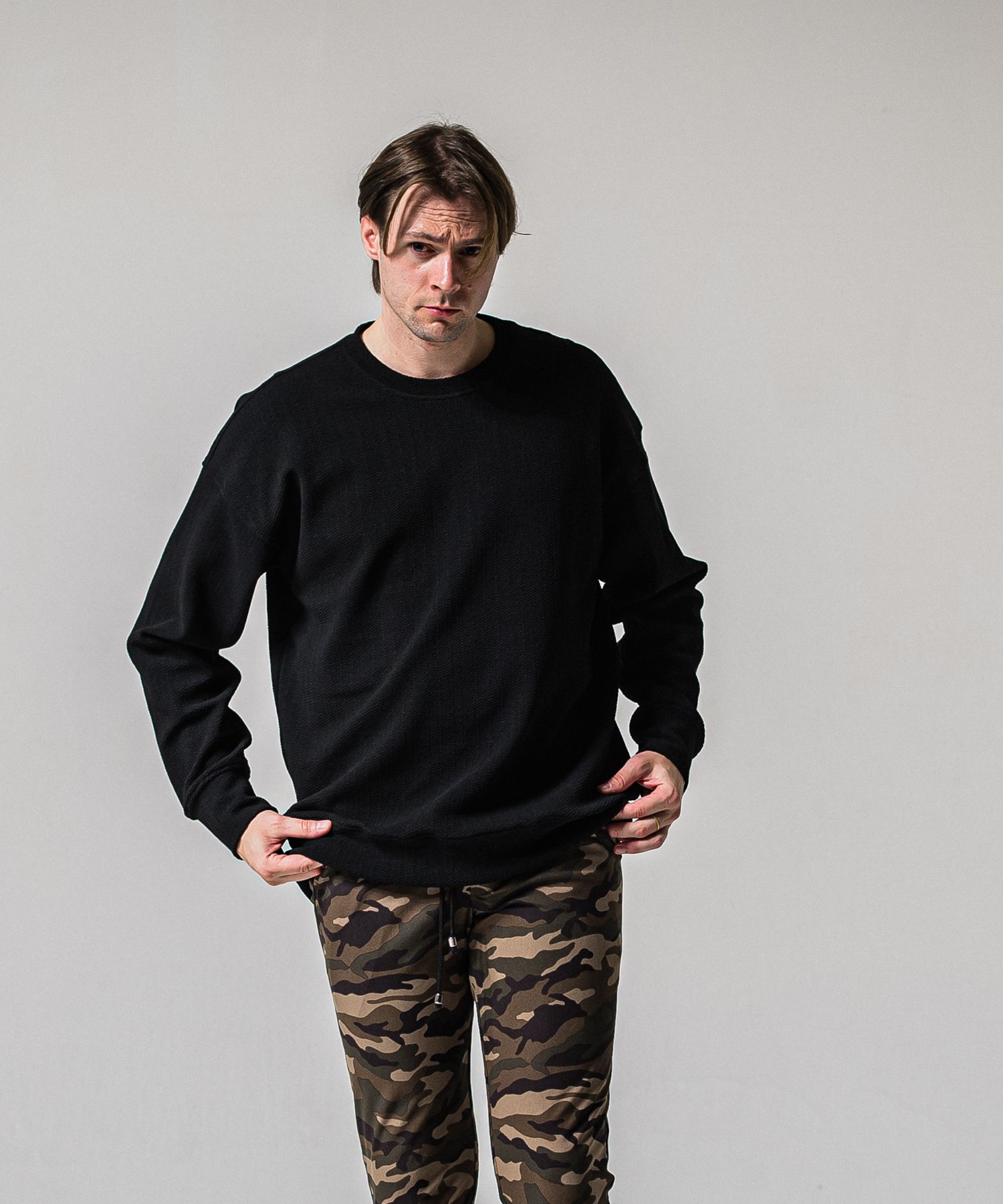 BLISTER TRAINER / RC39-C-004 / ブリスターニットトレーナー / ブラック (1月中旬入荷予定)