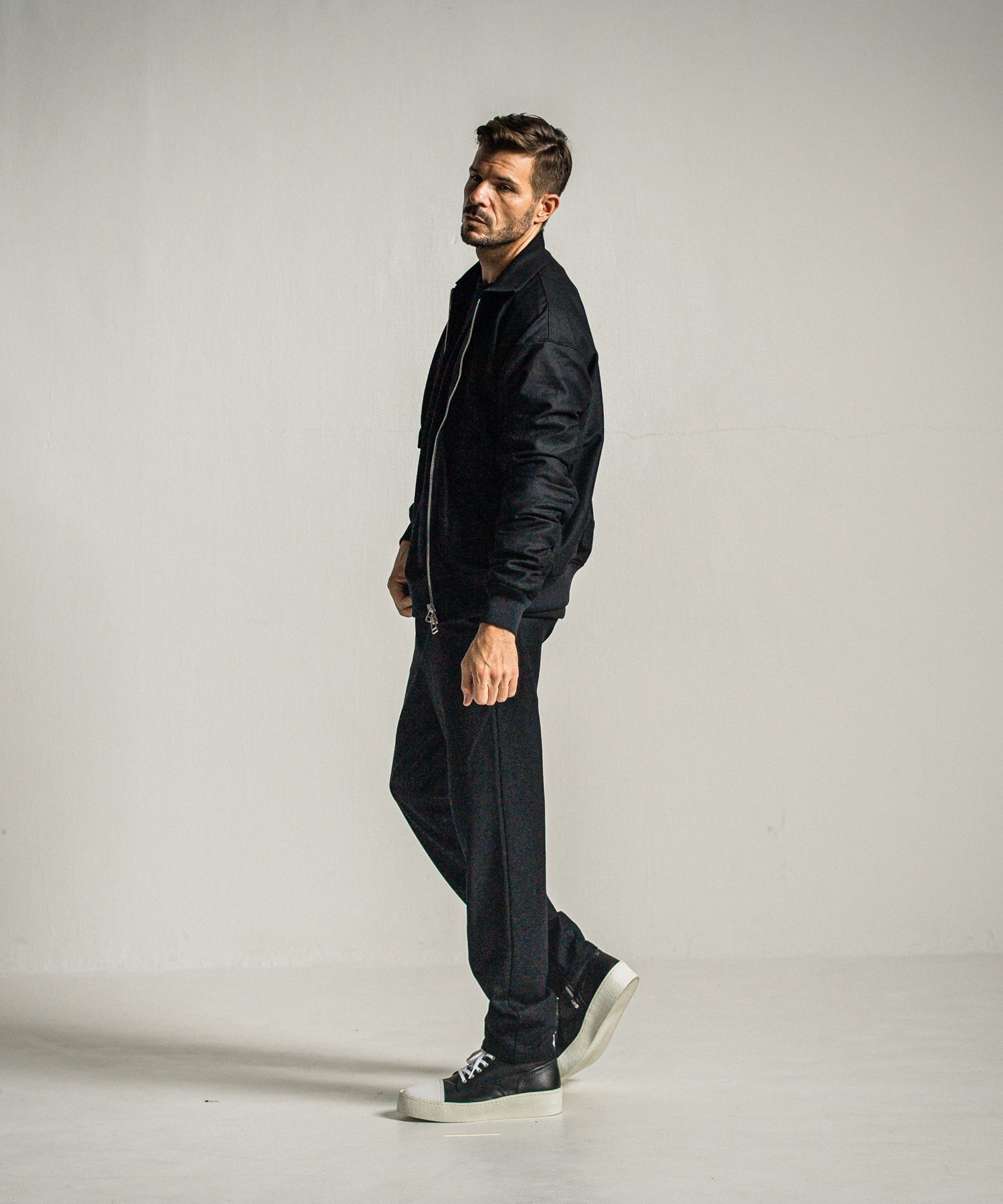 PAT WIDE EASY PANTS / RC34-ST-036 / ワイドテーパードパンツ / ブラック