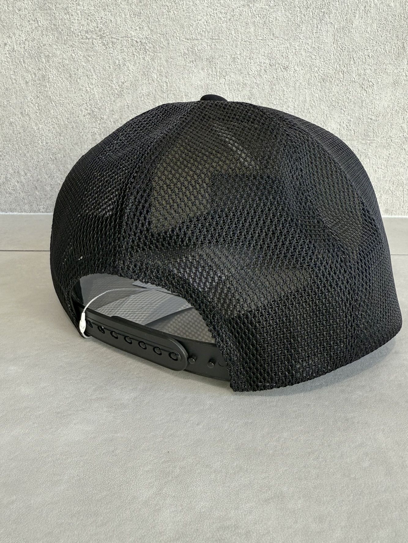 LIVE MESH CAP / RC35-CAP-001 / ロゴワッペンメッシュキャップ / ブラック×ホワイト