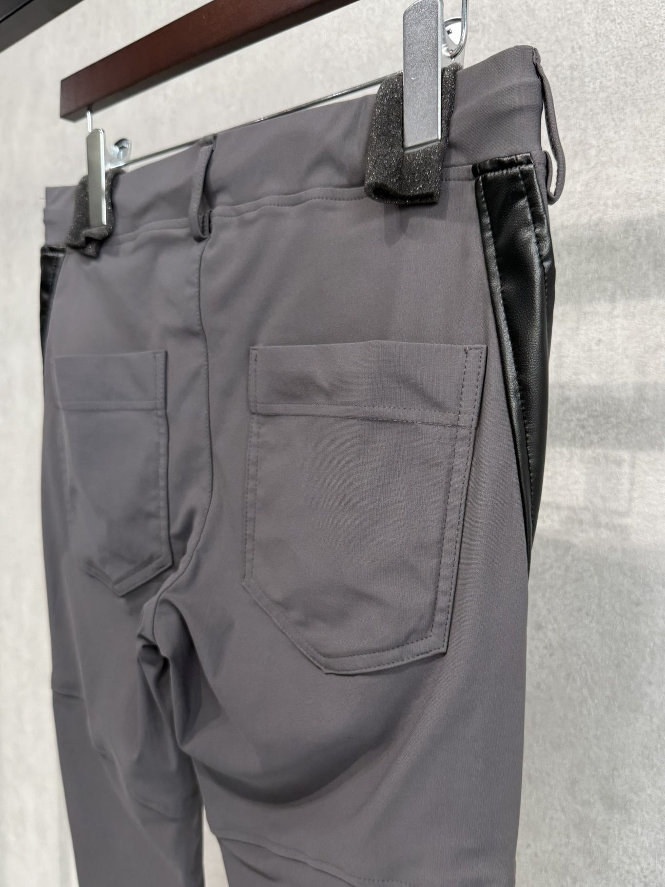 TYLER NYLON PANTS / RC40-ST-026 / レザーラインナイロンパンツ / チャコール