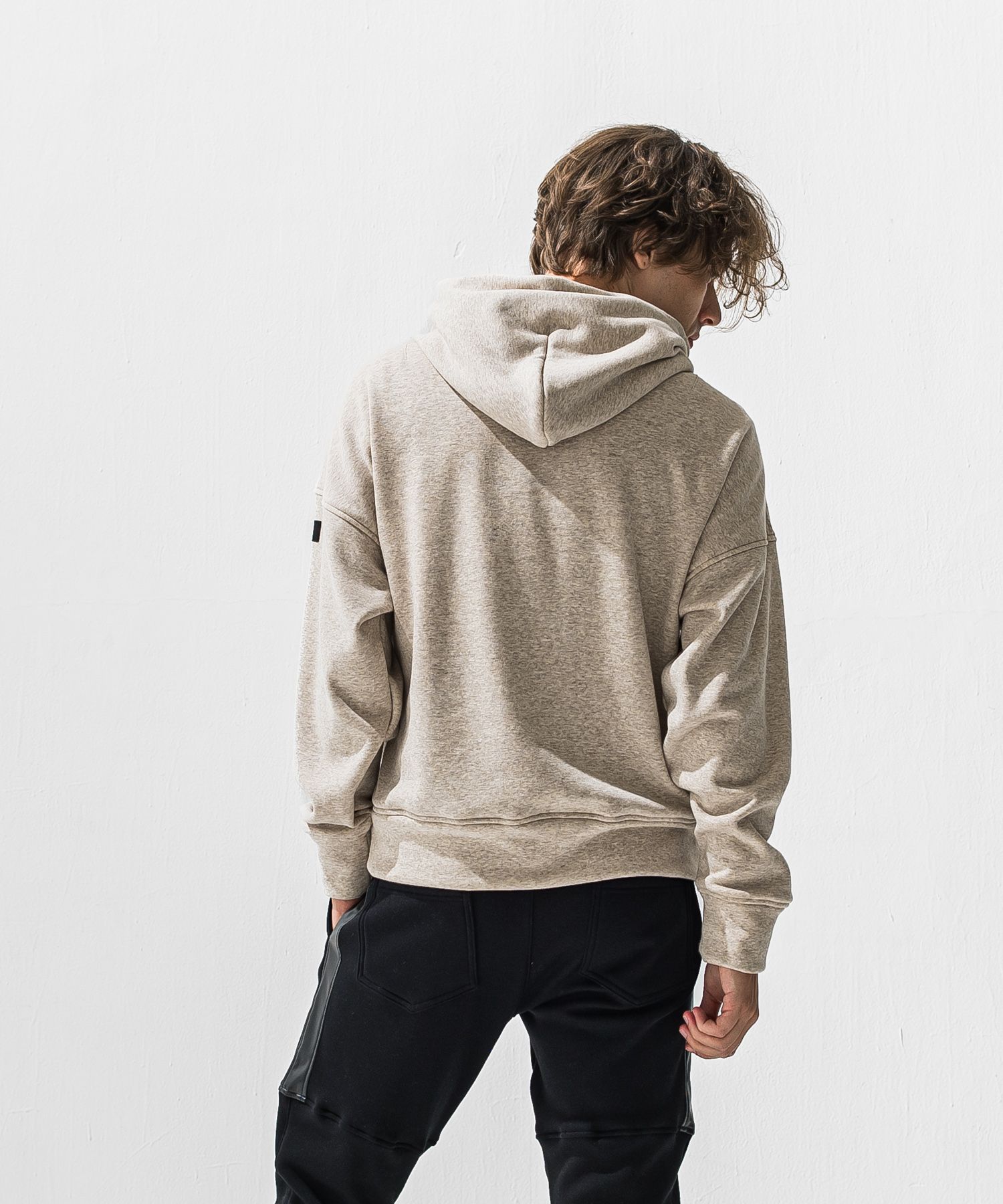 RC VELOURS FLEECE HOODIE / RC42-C-008 / 裏起毛RCロゴプルオーバーパーカー / ベージュ (11月上旬入荷予定)
