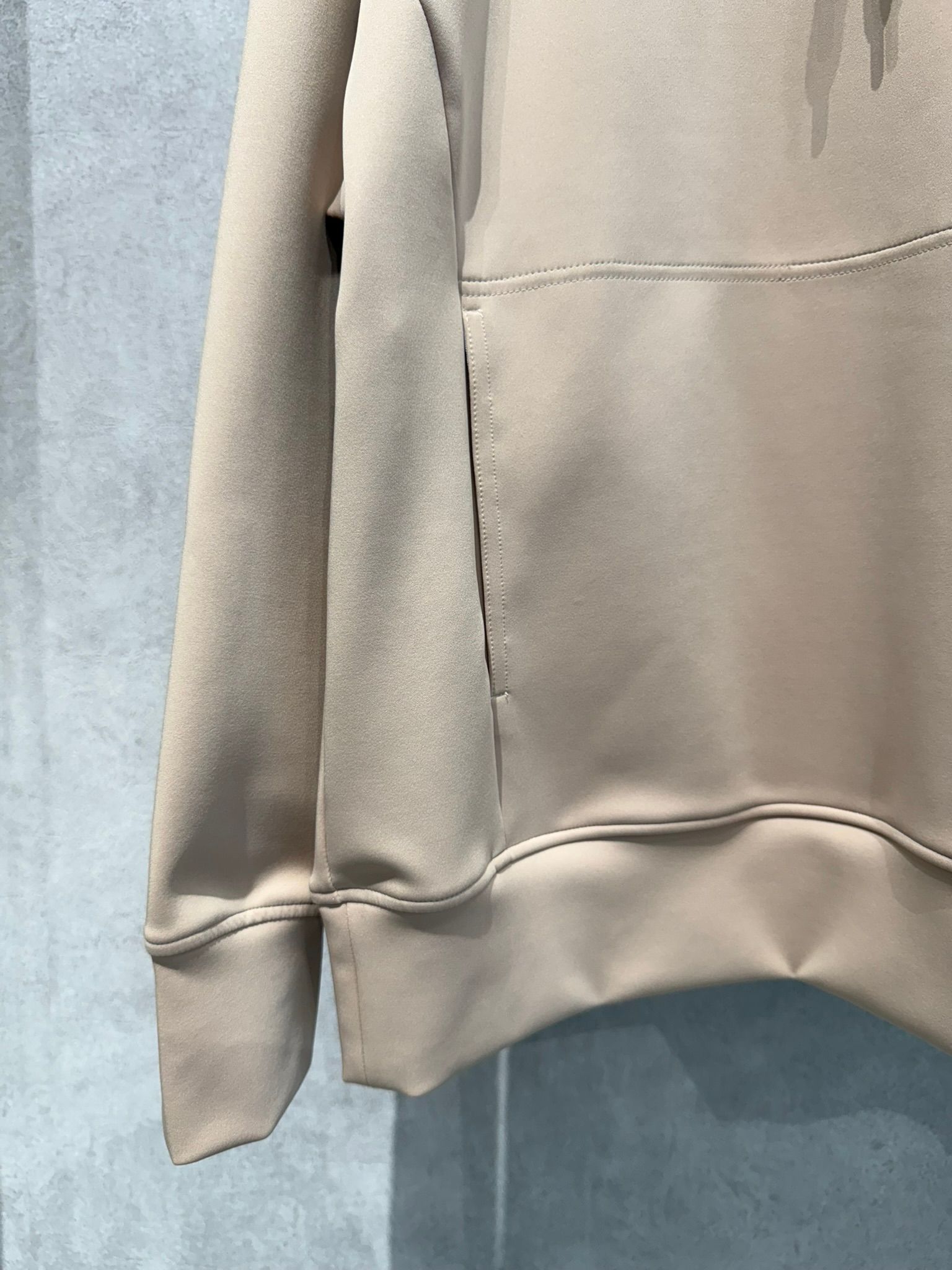 BACK ID LOOSE HOODIE / RC37-C-006 / バックロゴパーカー / ベージュ