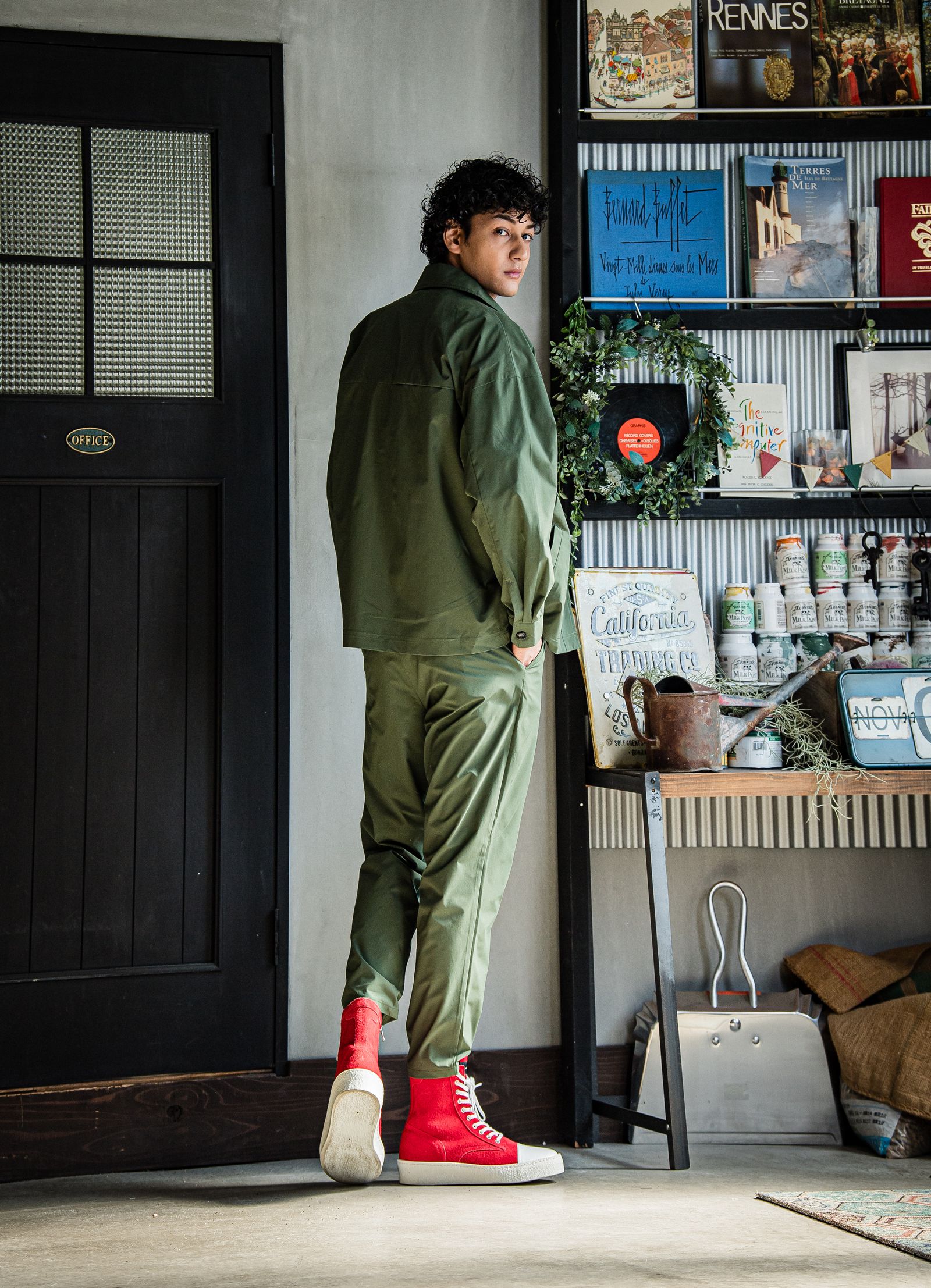 PAT WIDE EASY PANTS / RC31-ST-036 / ベルト付きテーパードワイドパンツ / ナイロンカーキ