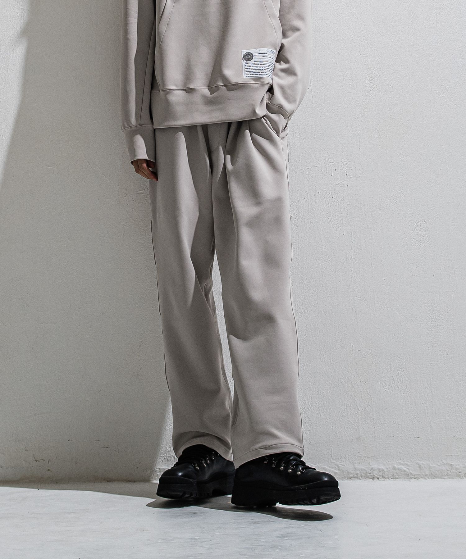 EMILIO DB WIDE PANTS / DP1-ST-003 / ダンボールジャージスーパーワイドパンツ / グレージュ (3月中旬入荷予定)