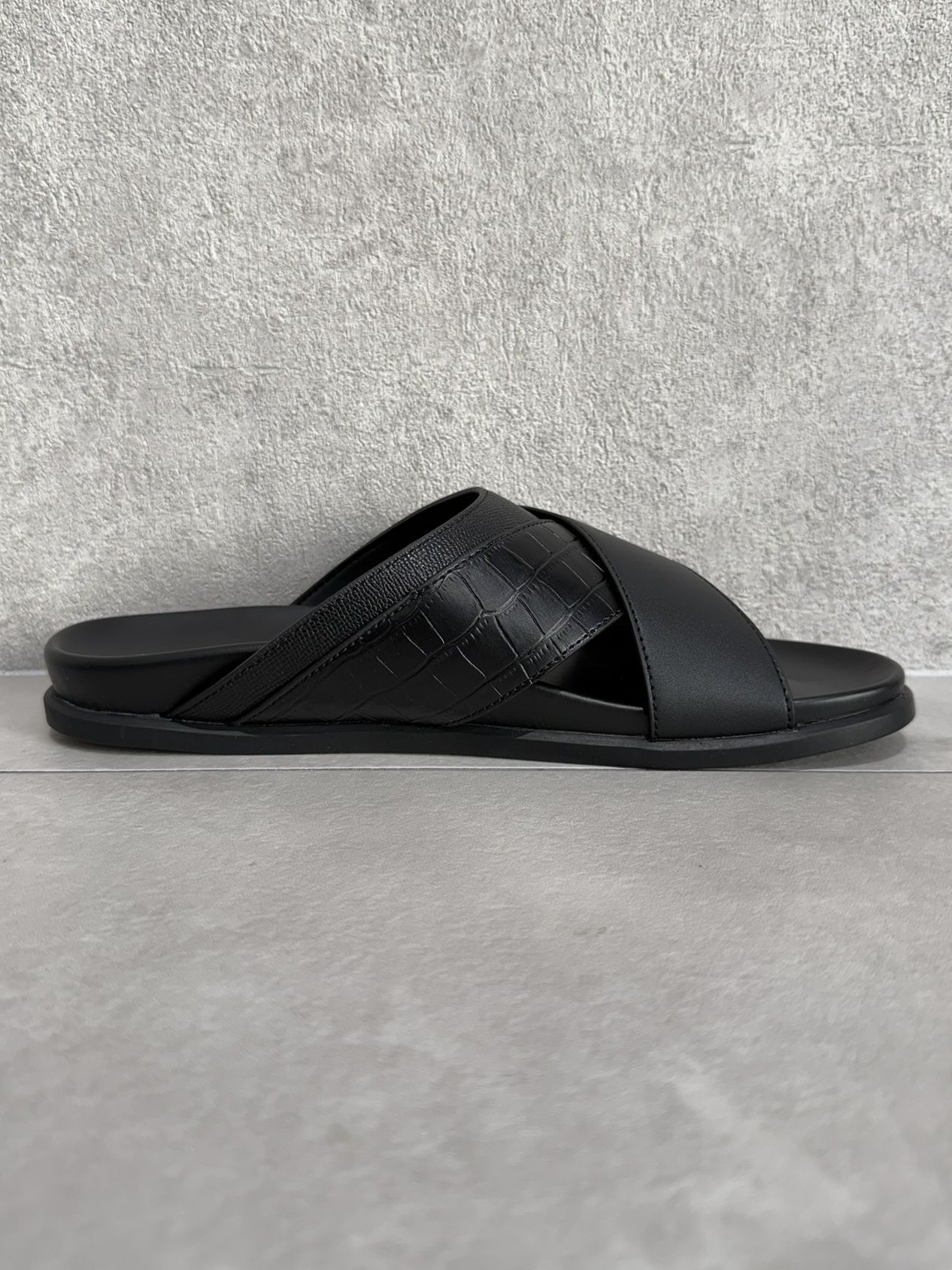 クロスストラップサンダル / usx-26003 / ブラック