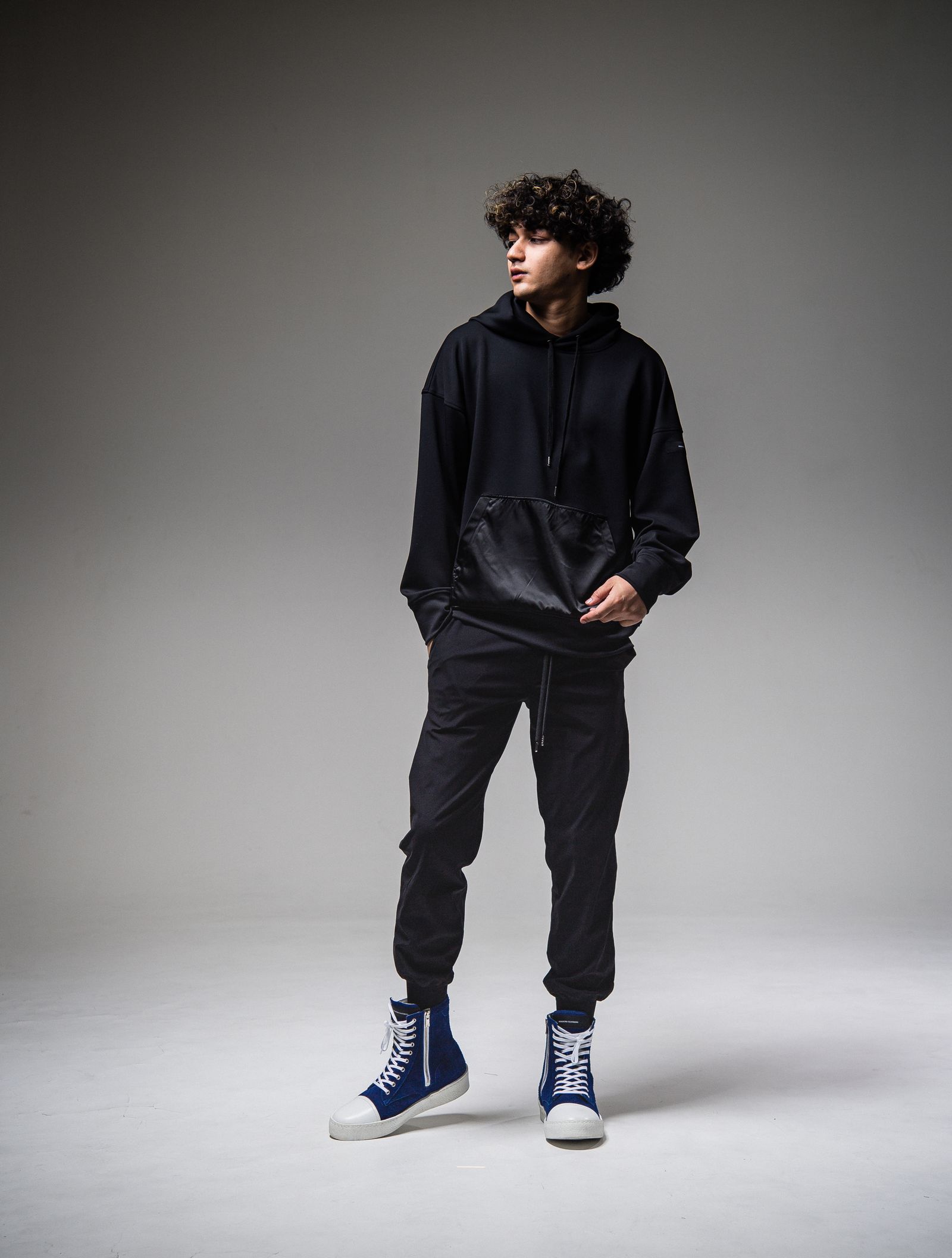 ANTIBACTERIAL NYLON LOOSE HOODIE / RC25-C-006 / ナイロンポケットパーカー / ブラック