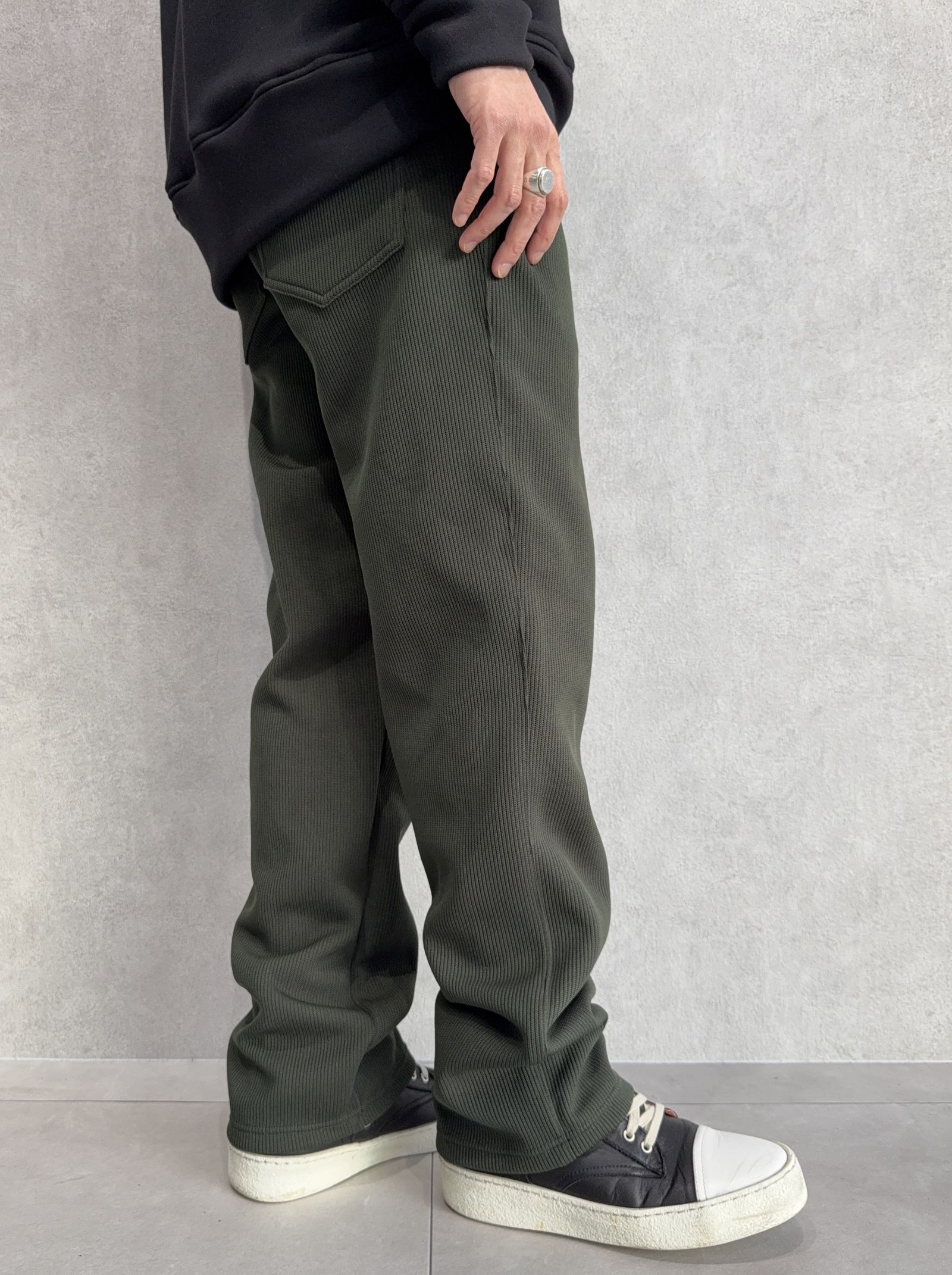 AZE WIDE TUCK PANTS / RC39-ST-016WT2 / 高機能畦編みニットワイドタックパンツ / カーキ