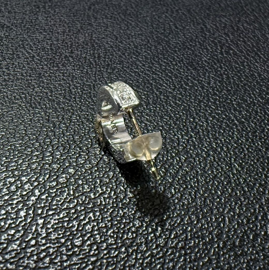 スティックラインフープスタッドピアス / VLE058W