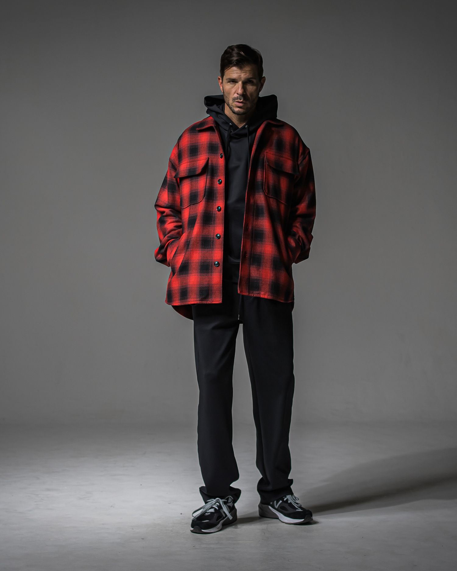 BACK ID LOOSE HOODIE / RC37-C-006 / バックロゴパーカー / ブラック (9月中旬入荷予定)