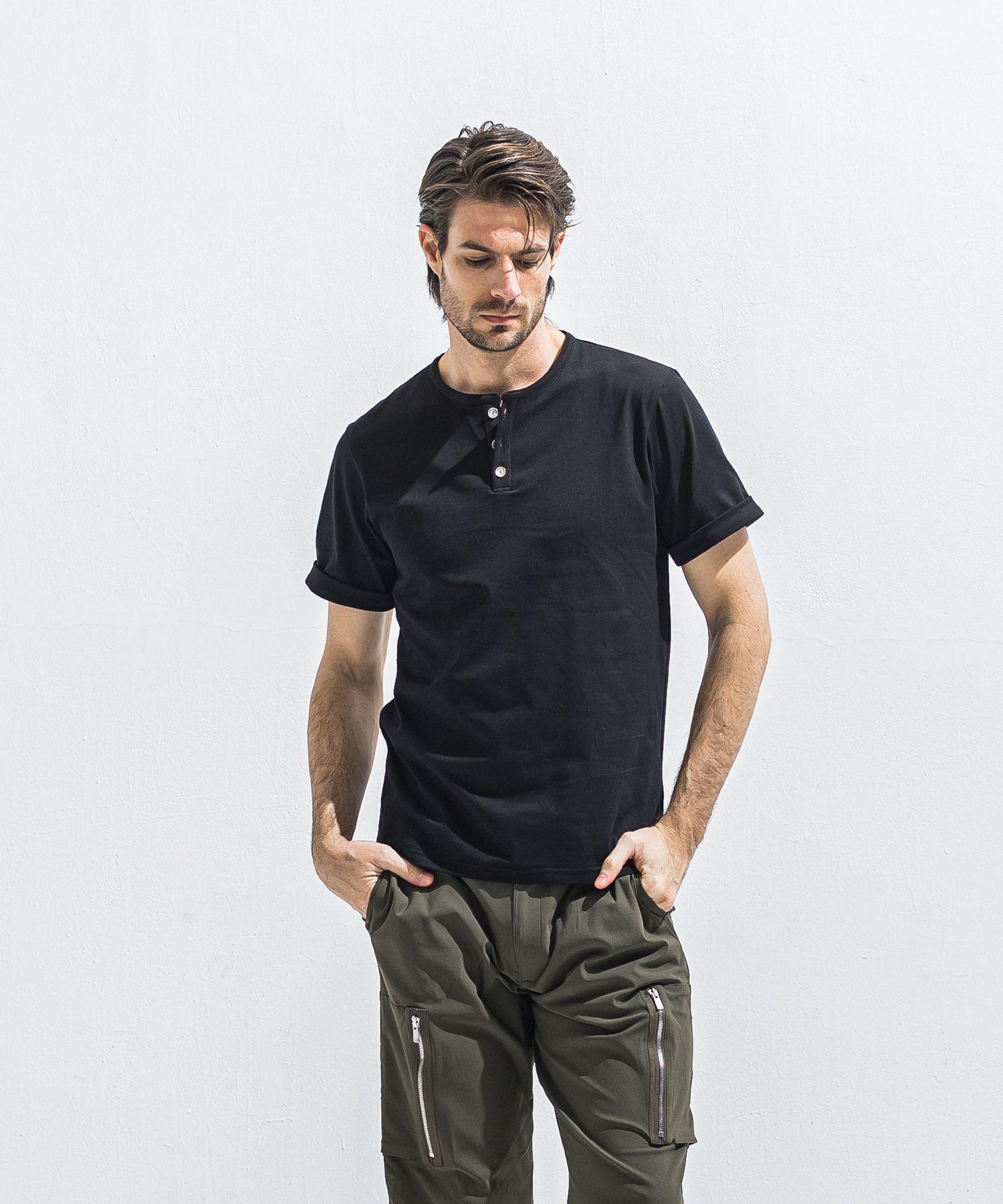 ROLL UP HENRY T / RC40-T-005 / ロールアップヘンリーネックTシャツ / ブラック (4月中旬入荷予定)