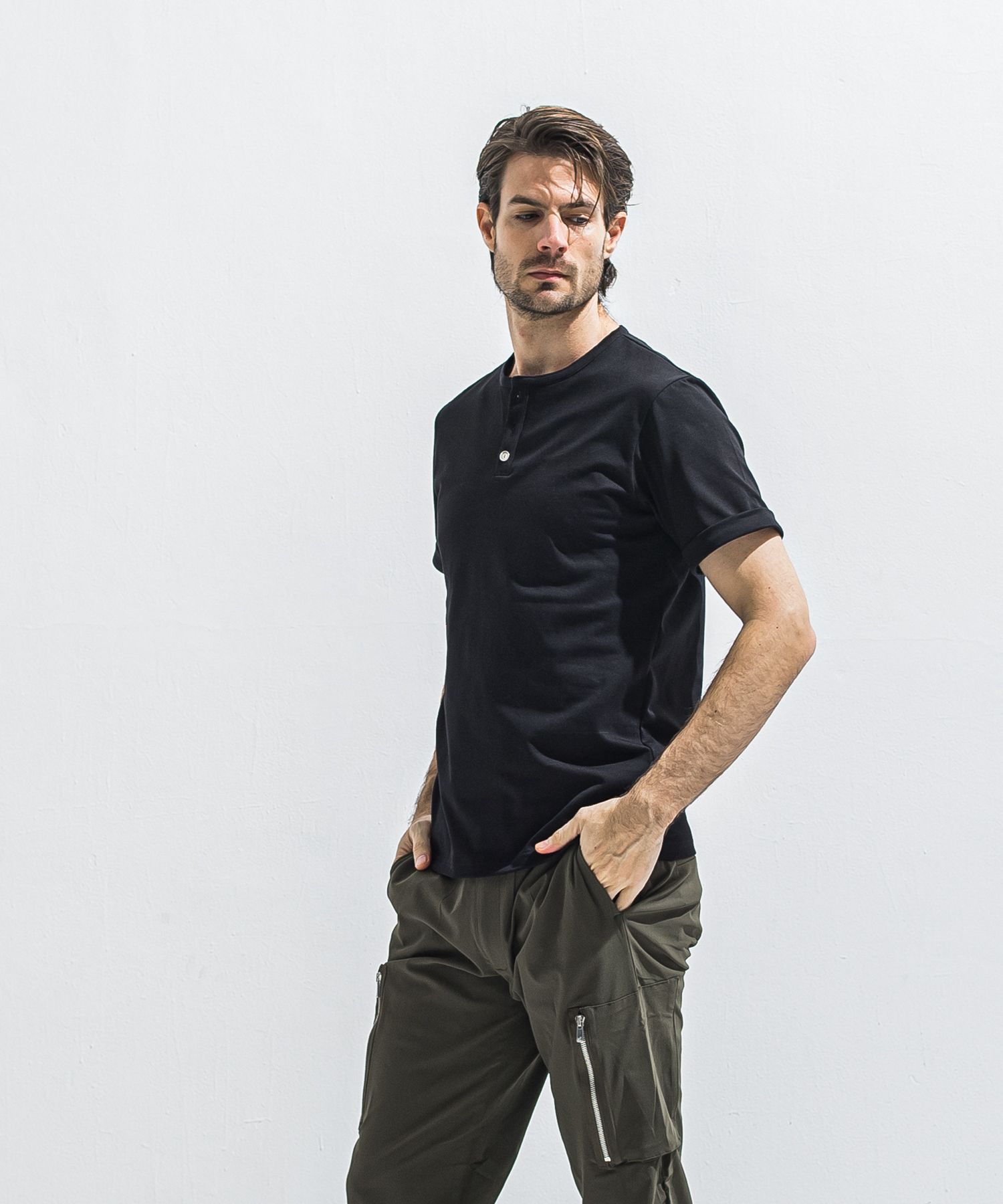 ROLL UP HENRY T / RC40-T-005 / ロールアップヘンリーネックTシャツ / ブラック (4月中旬入荷予定)