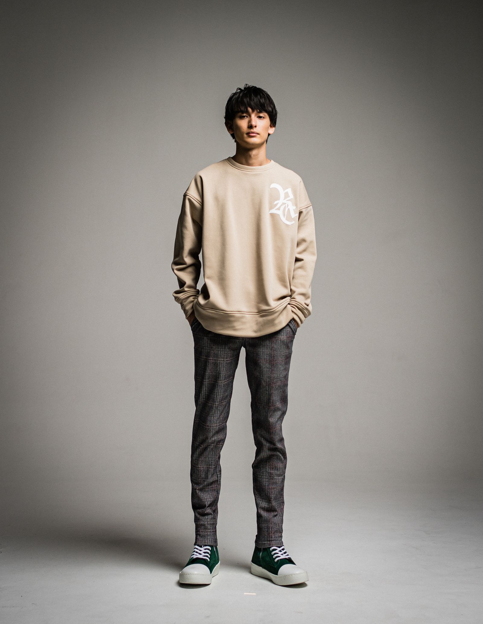 RC VELOURS FLEECE DROP TRAINER / RC26-C-003 / 裏起毛RCロゴトレーナー / ベージュ
