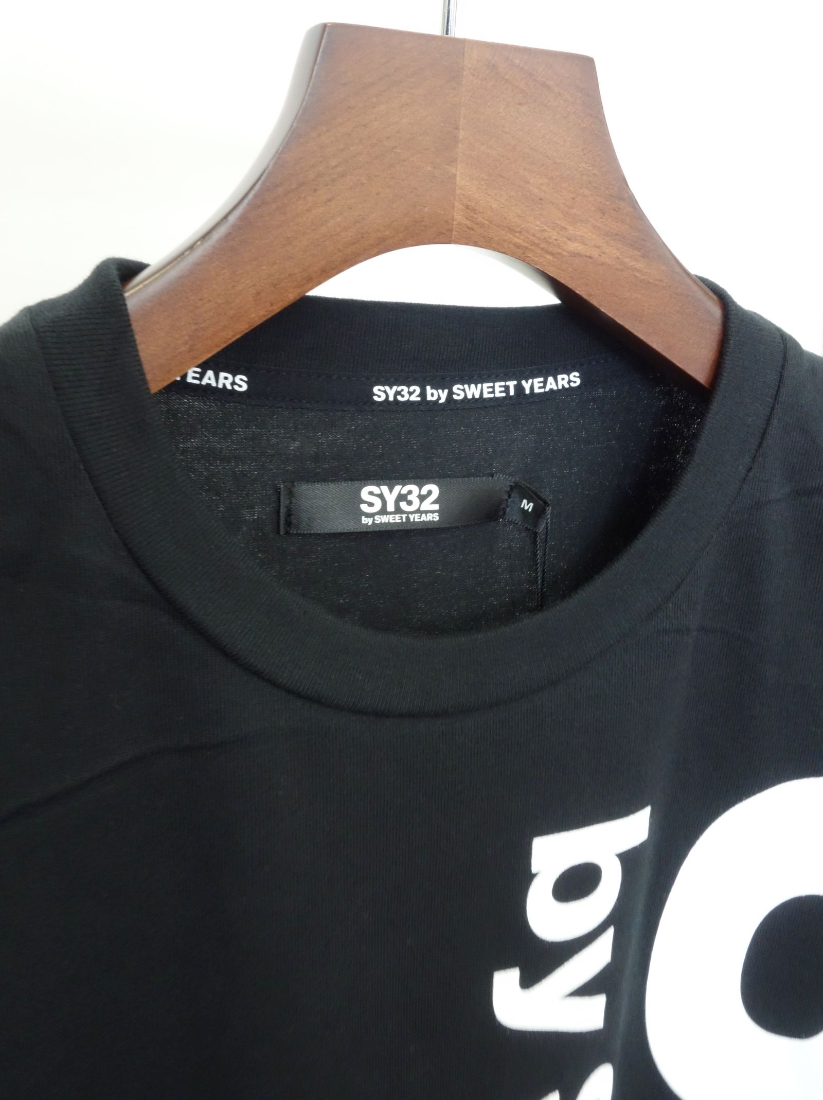 VERTICAL LOGO TEE / TNS1727J / プリントTシャツ