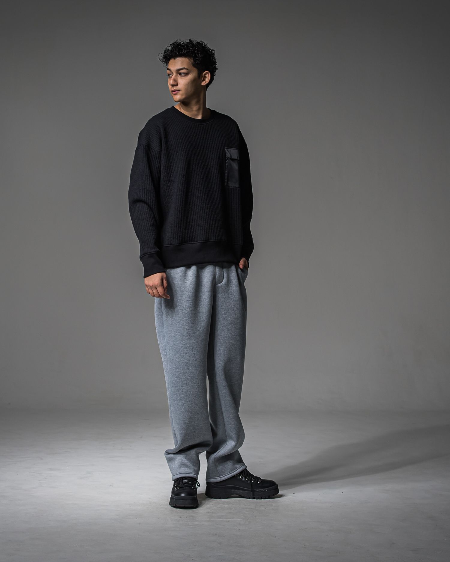STRIPE QUILTING DROP TRAINER / RC37-C-003 / ストライプキルティングトレーナー / ブラック (9月下旬入荷予定)