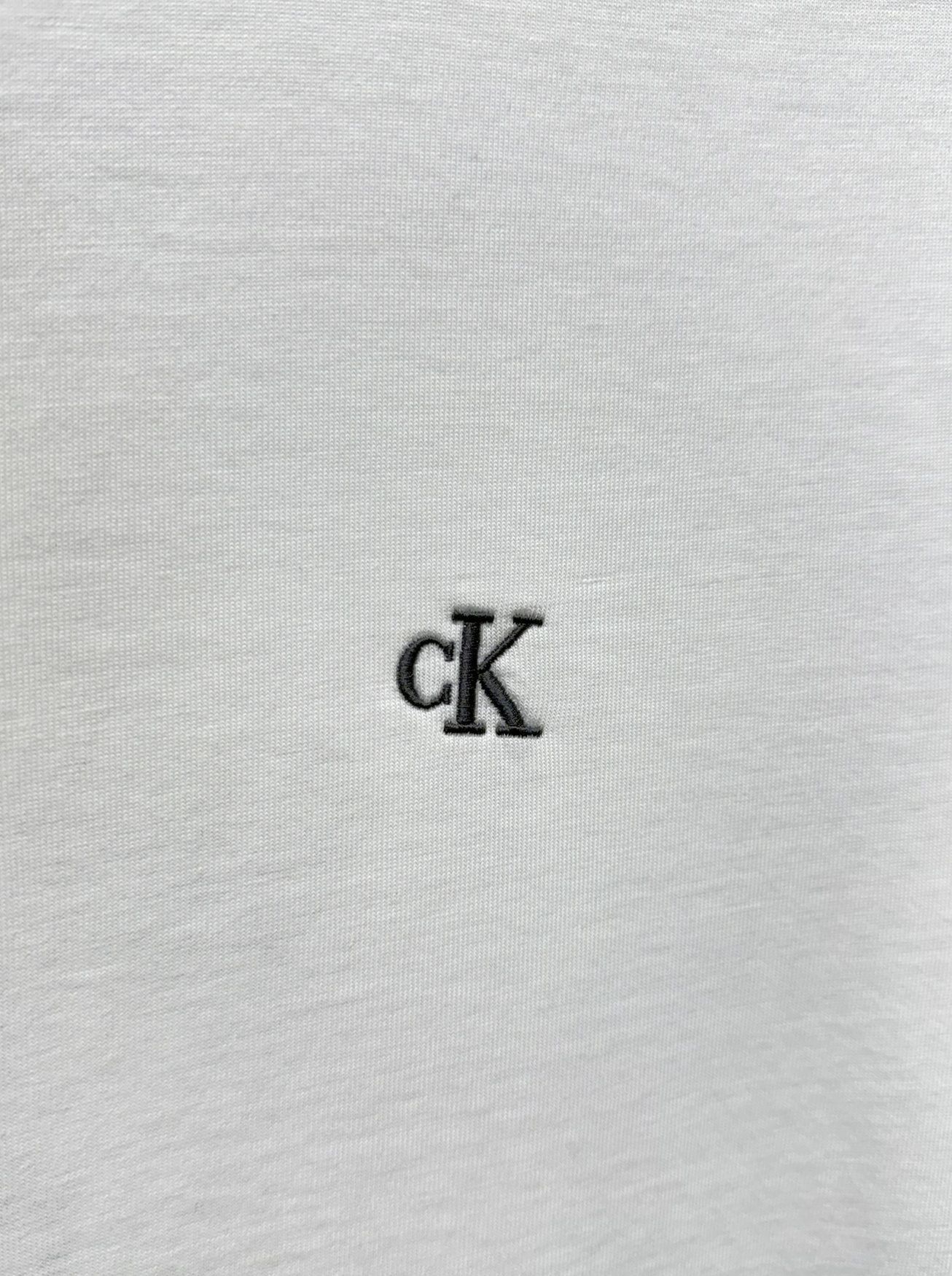 【Jung Kook/ジョングク、MINGYU/ミンギュ着用商品】 ショートスリーブイージーモノグラムTシャツ / 4RC275G / YAF(ホワイト)