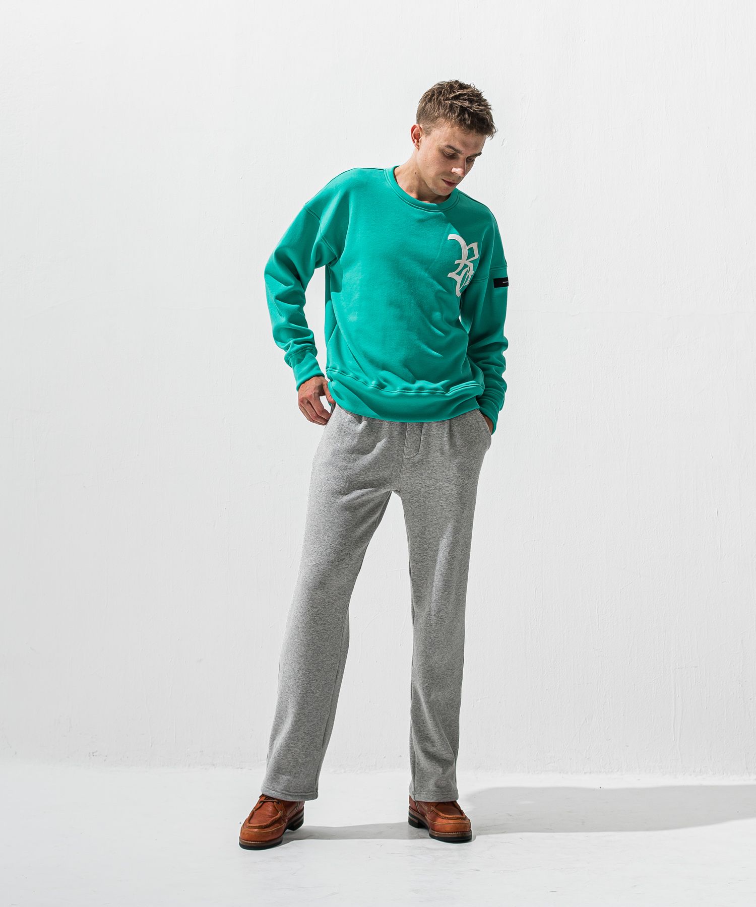VELOURS FLEECE WIDE TUCK PANTS / RC42-ST-016HWT / 裏起毛セミワイドタックパンツ / グレー (11月中旬入荷予定)