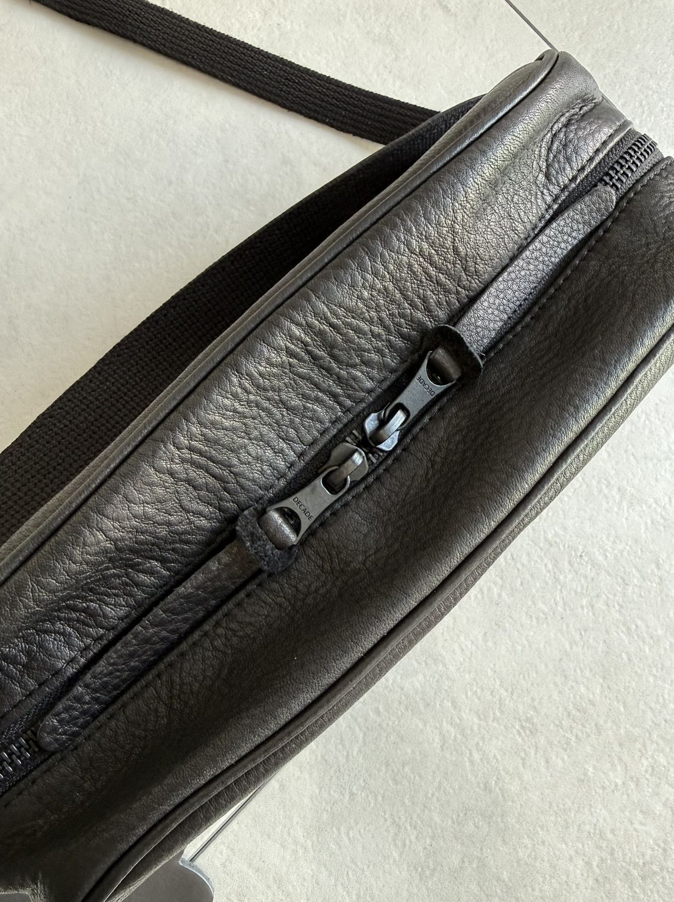 オイルドカウレザー 2WAYボックスクラッチショルダーバッグ / DCD-01544B / ブラック×ブラック