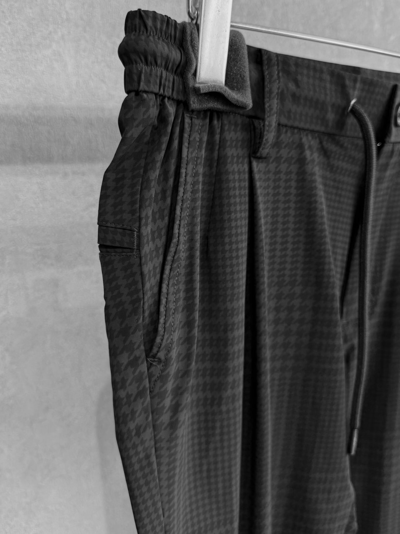 ストレッチナイロンセットアップ / uso-26062,usb-26062 / チャコール×ブラック(グレンチェック)