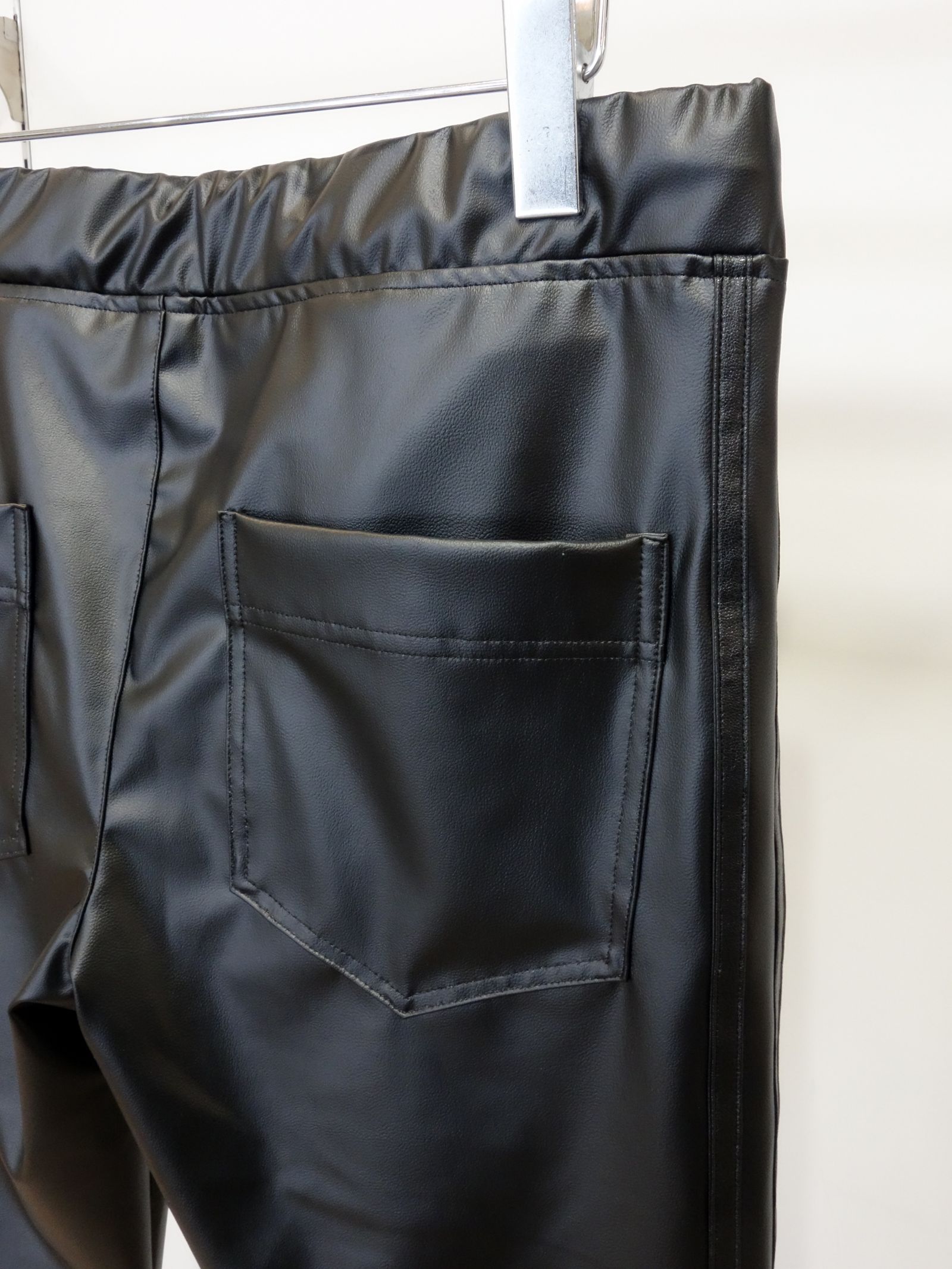 【※期間限定販売※】 BLIND LINE PT / BASIC-ST-008 / レザーラインパンツ