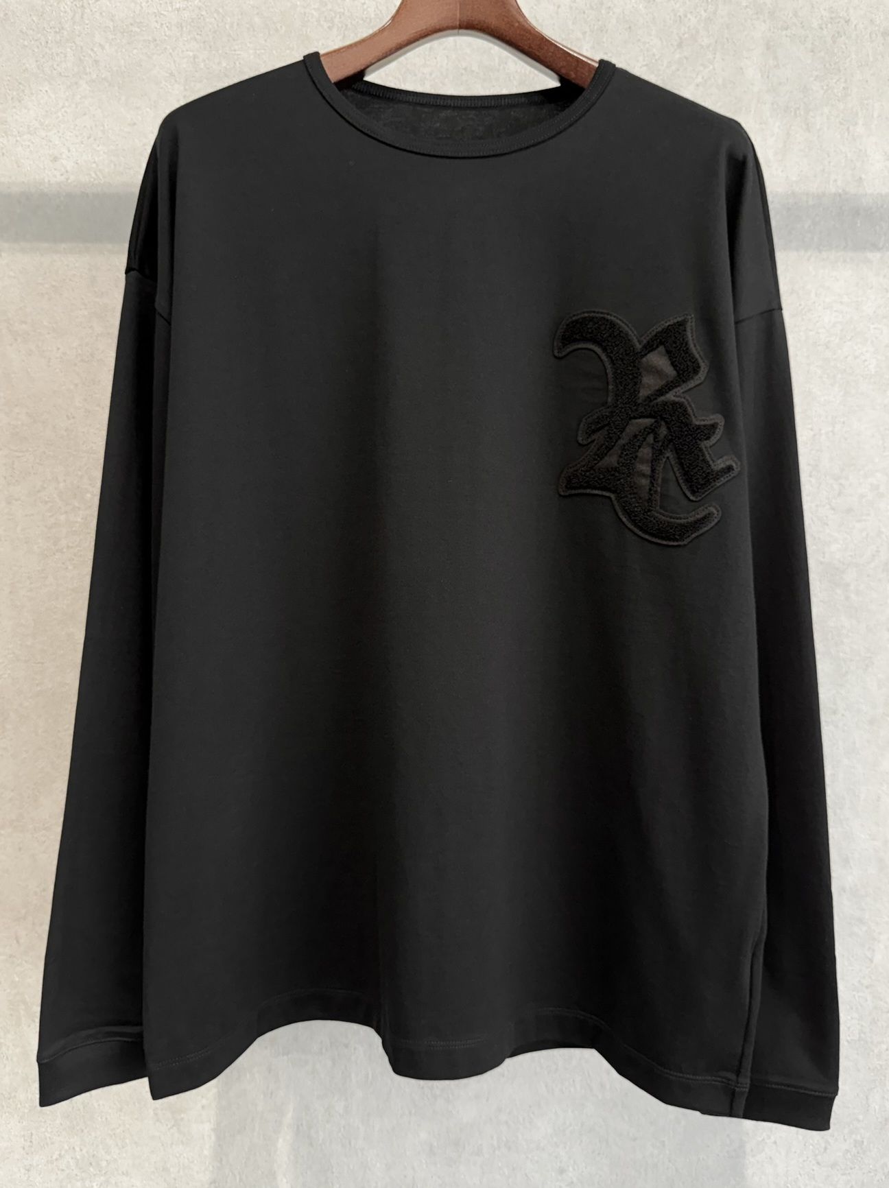 RC OVER LONGSLEEVE TEE / RC41-T-001 / オーバーサイズ長袖RCロゴワッペンTシャツ / ブラック×ブラック