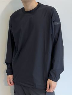 NYLON TECH PULLOVER / RC29-C-001 / ナイロントレーナー / ブラック