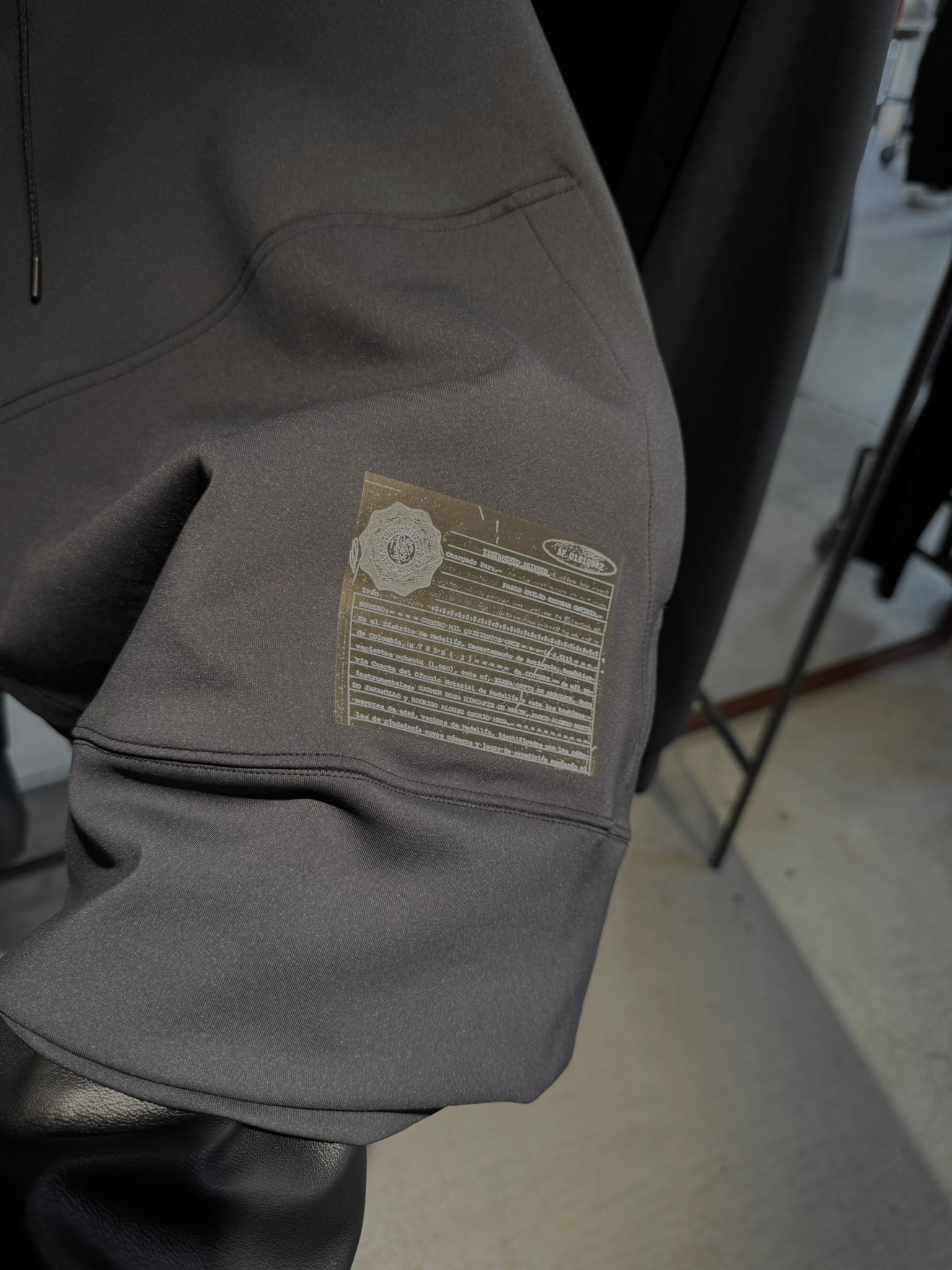 WILL PULLOVER HOODIE / DP1-C-001 / ウィルプリントプルオーバーパーカー / ブラック (2月上旬入荷予定)