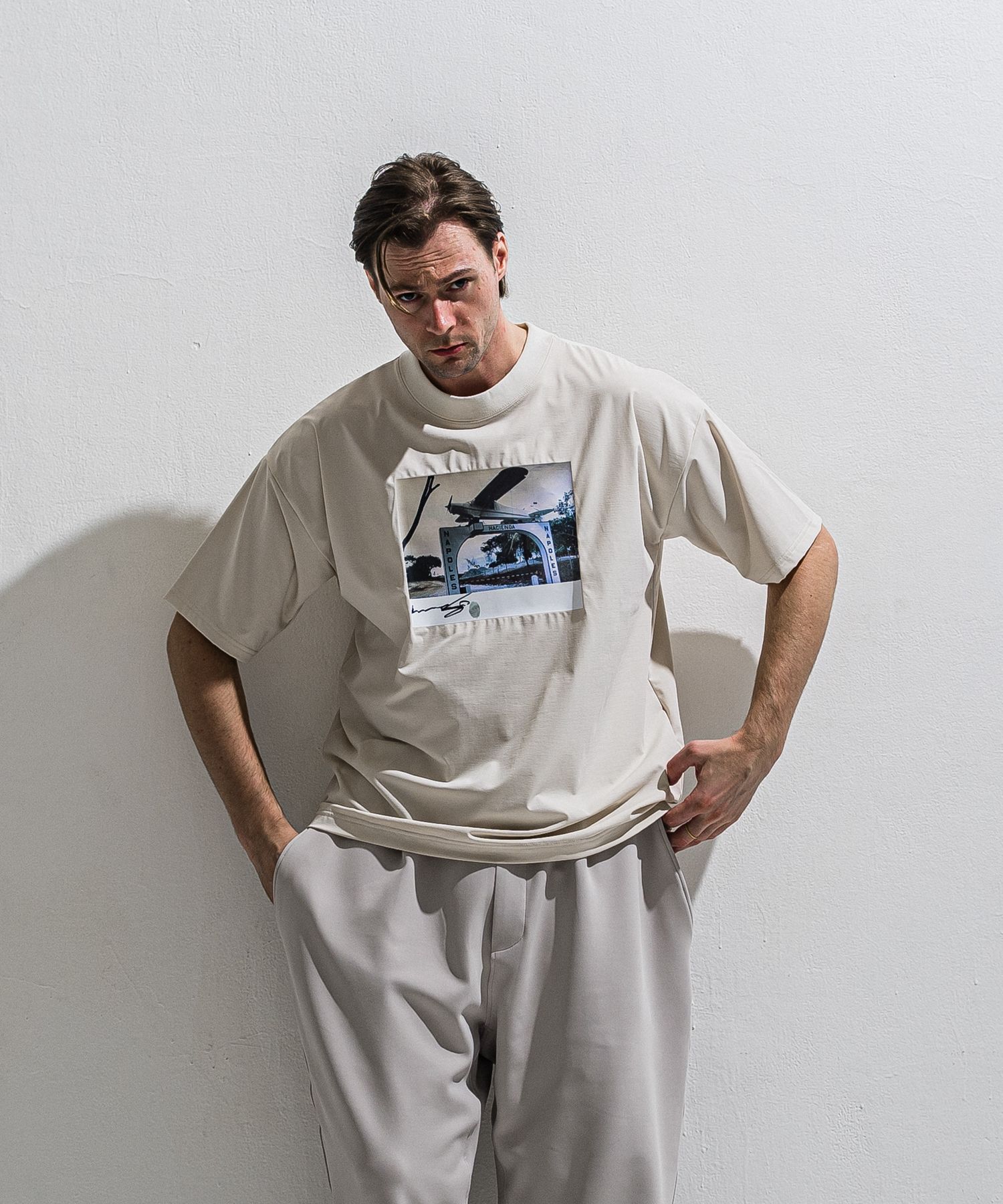 HELI OVER NYLON T / DP1-T-004 / ヘリプリントナイロンビッグTシャツ / グレージュ (4月上旬入荷予定)